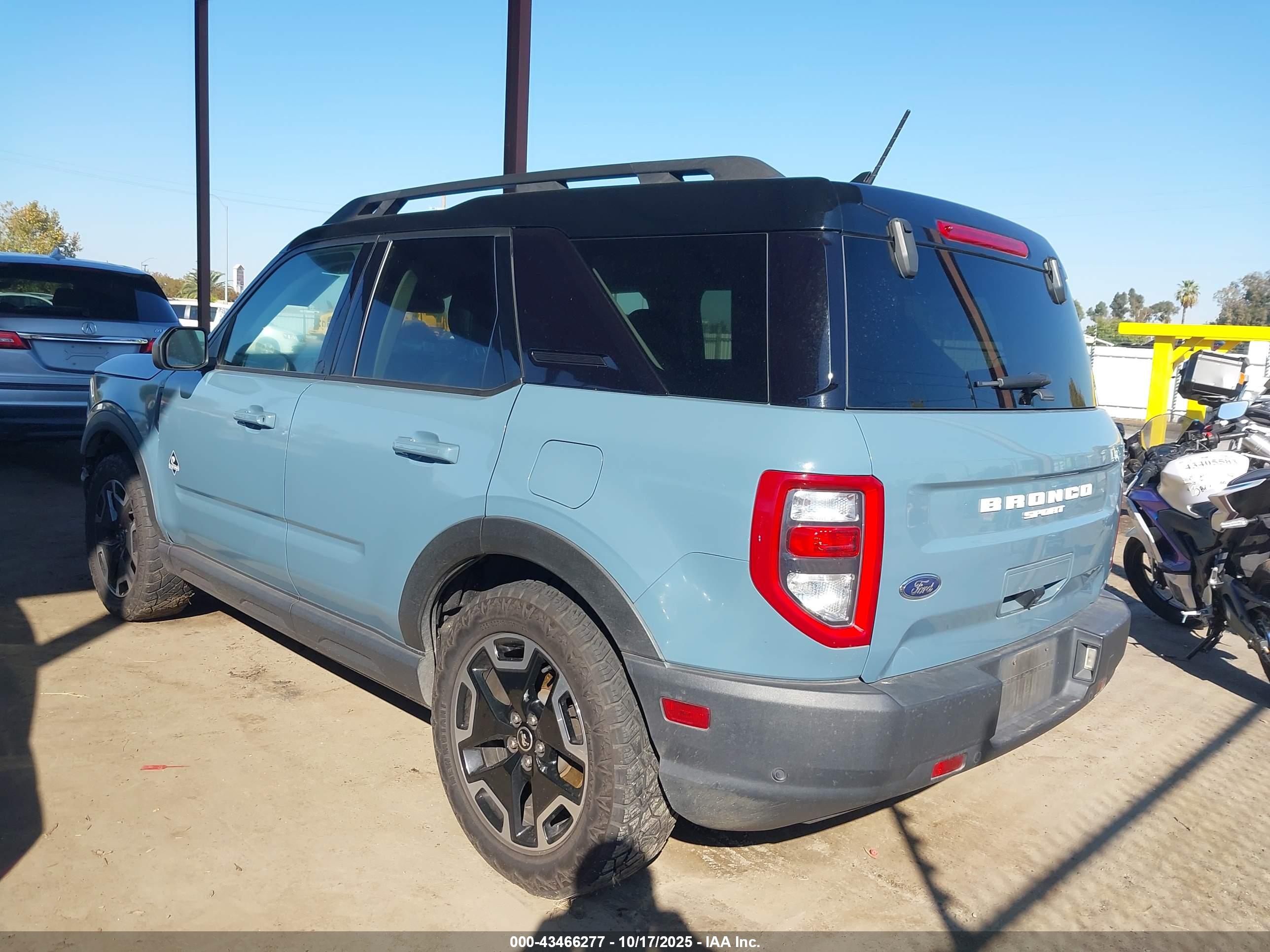 FORD BRONCO image 3