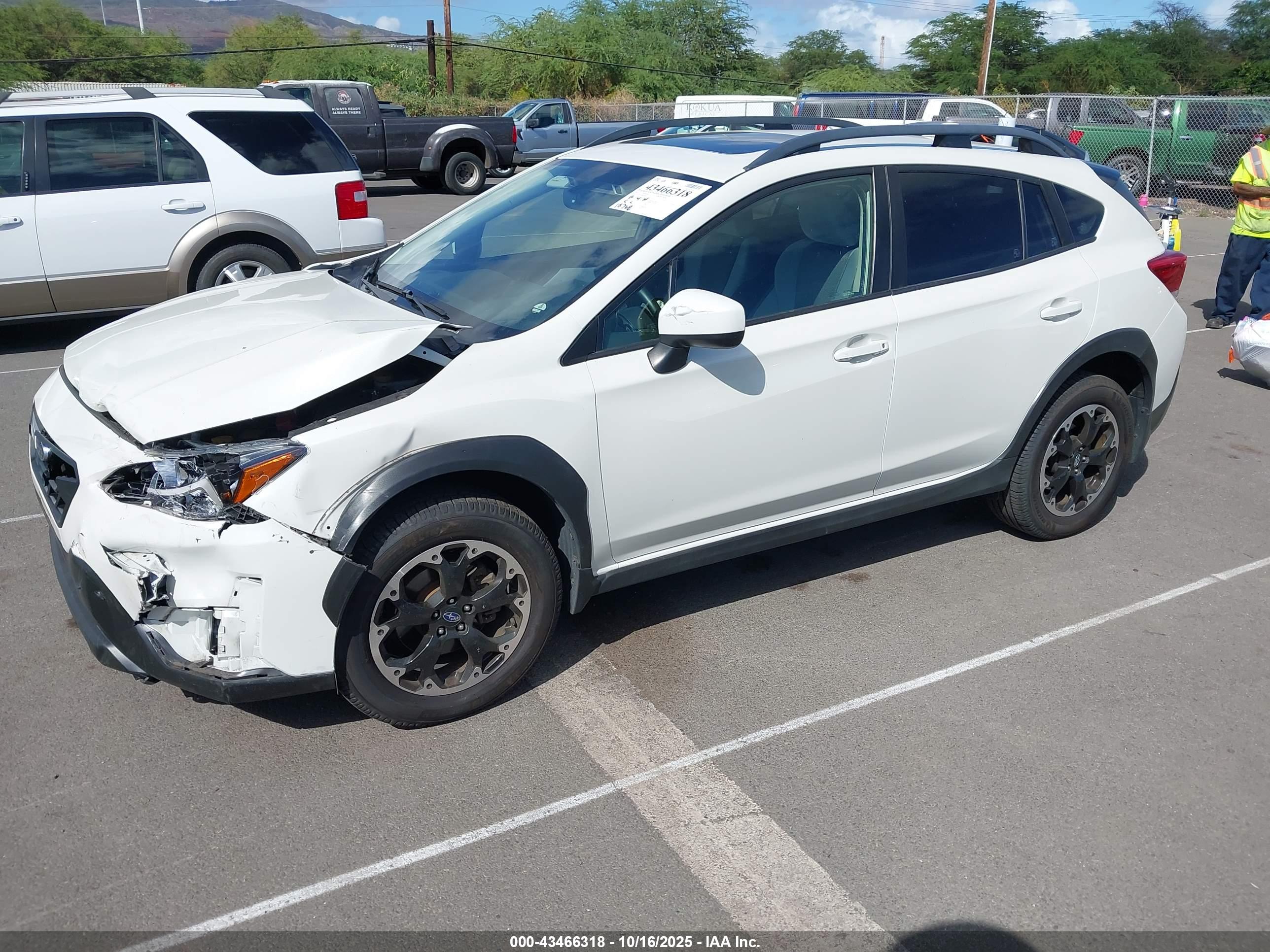 SUBARU CROSSTREK image 2