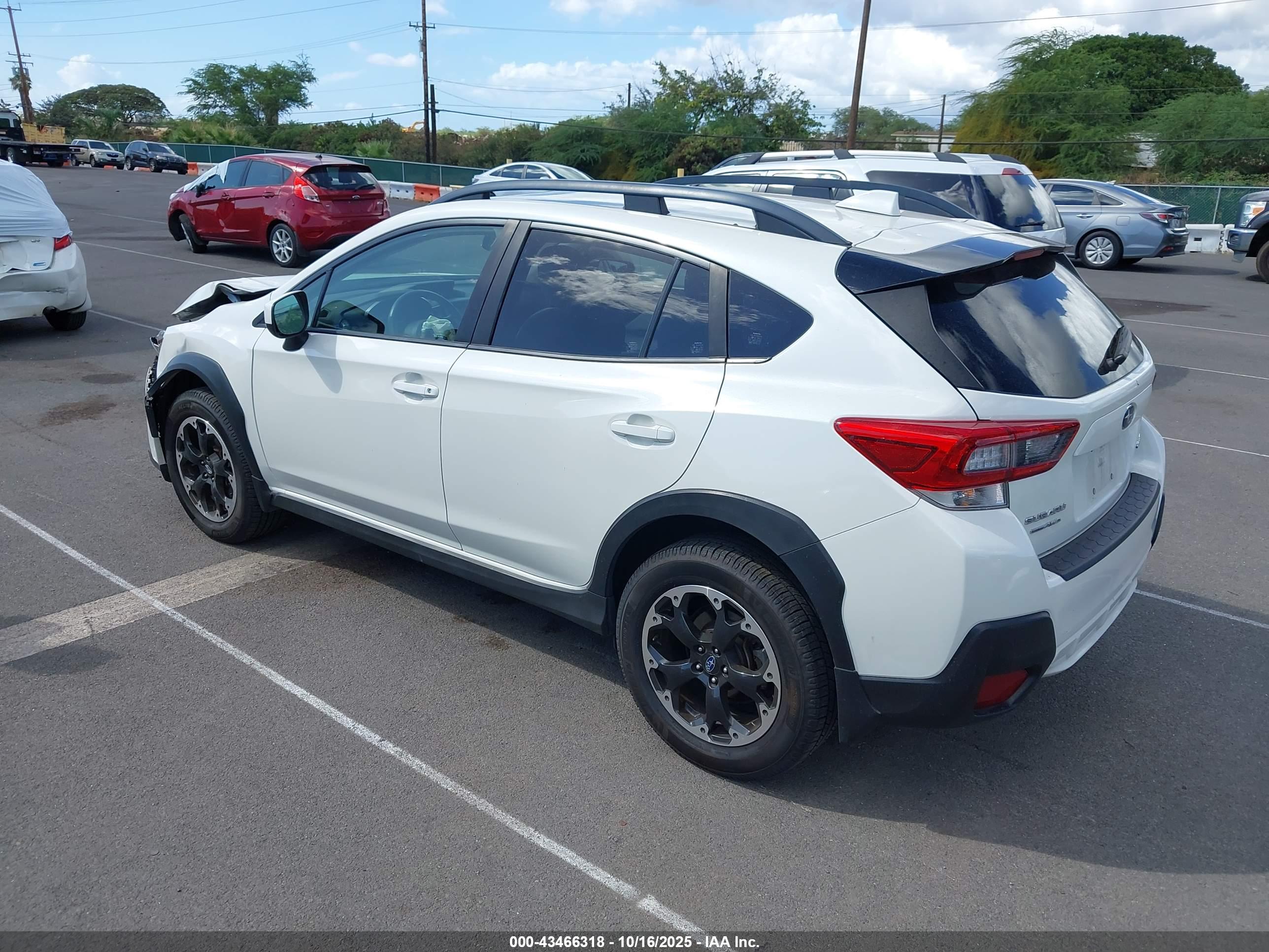 SUBARU CROSSTREK image 3