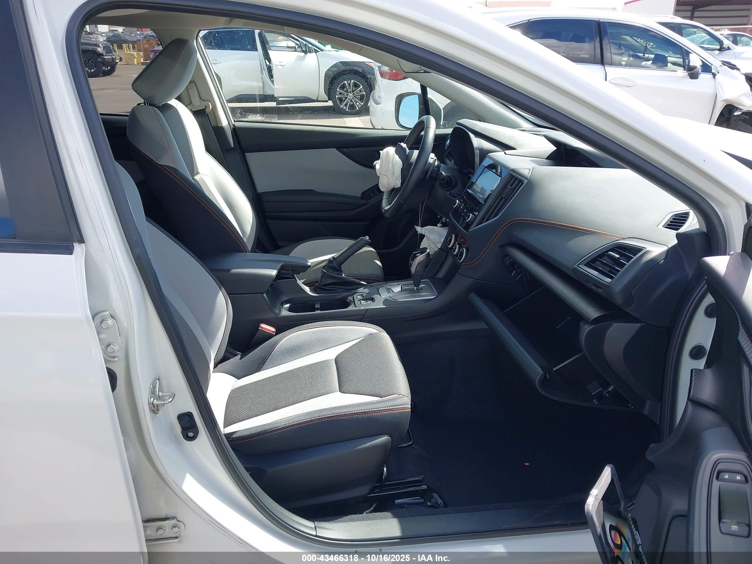 SUBARU CROSSTREK image 5
