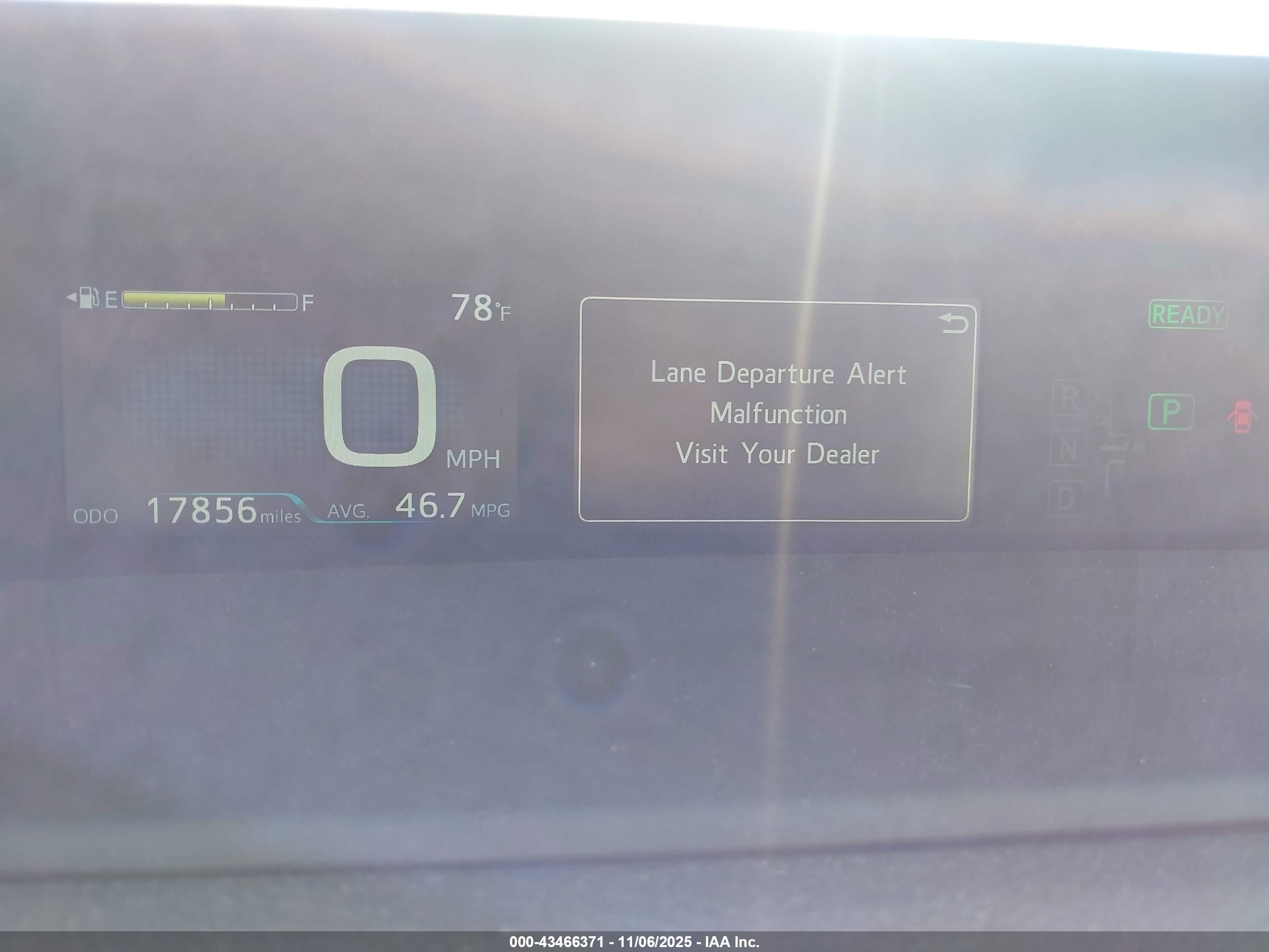 TOYOTA PRIUS image 7
