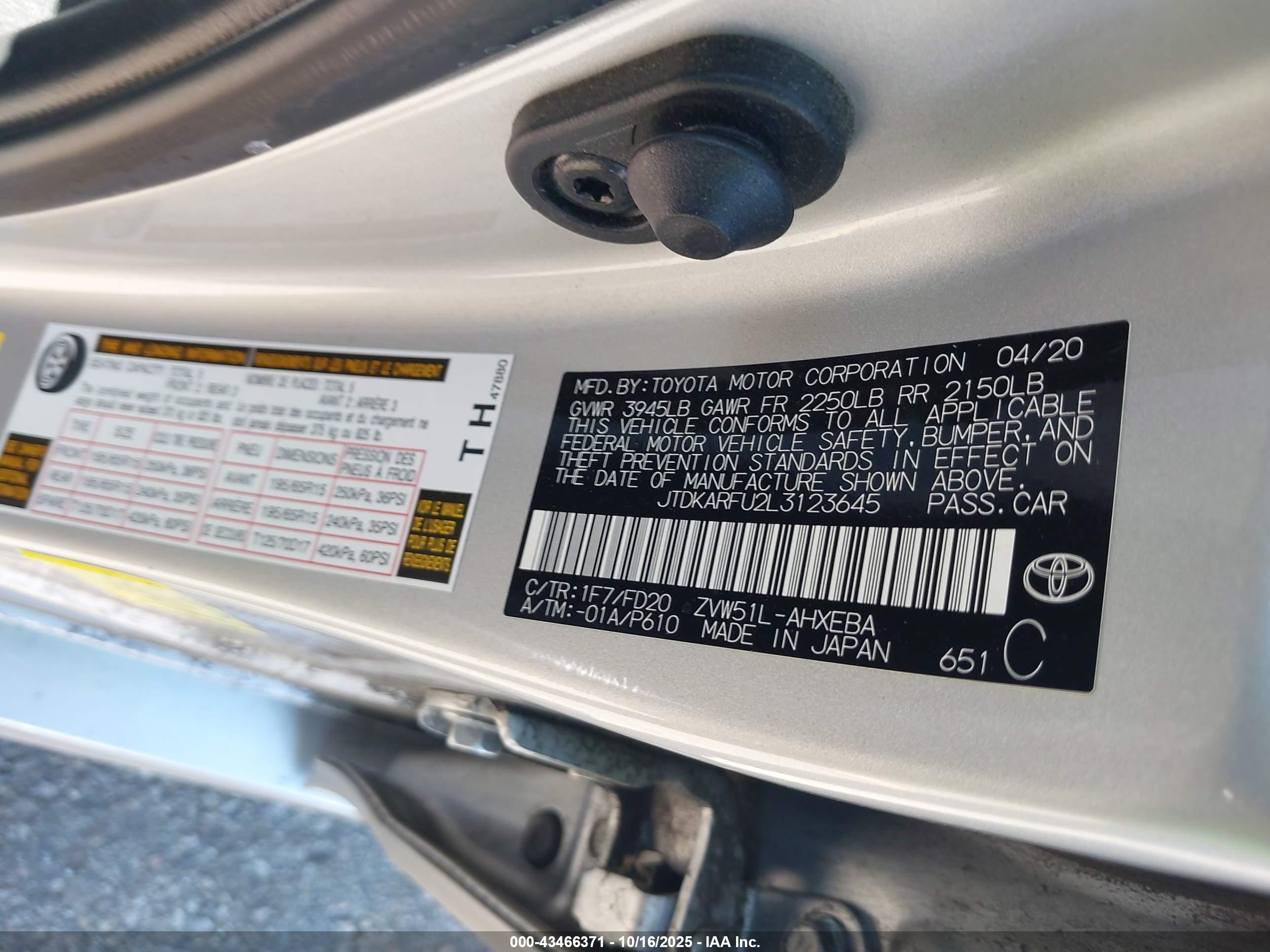 TOYOTA PRIUS image 9