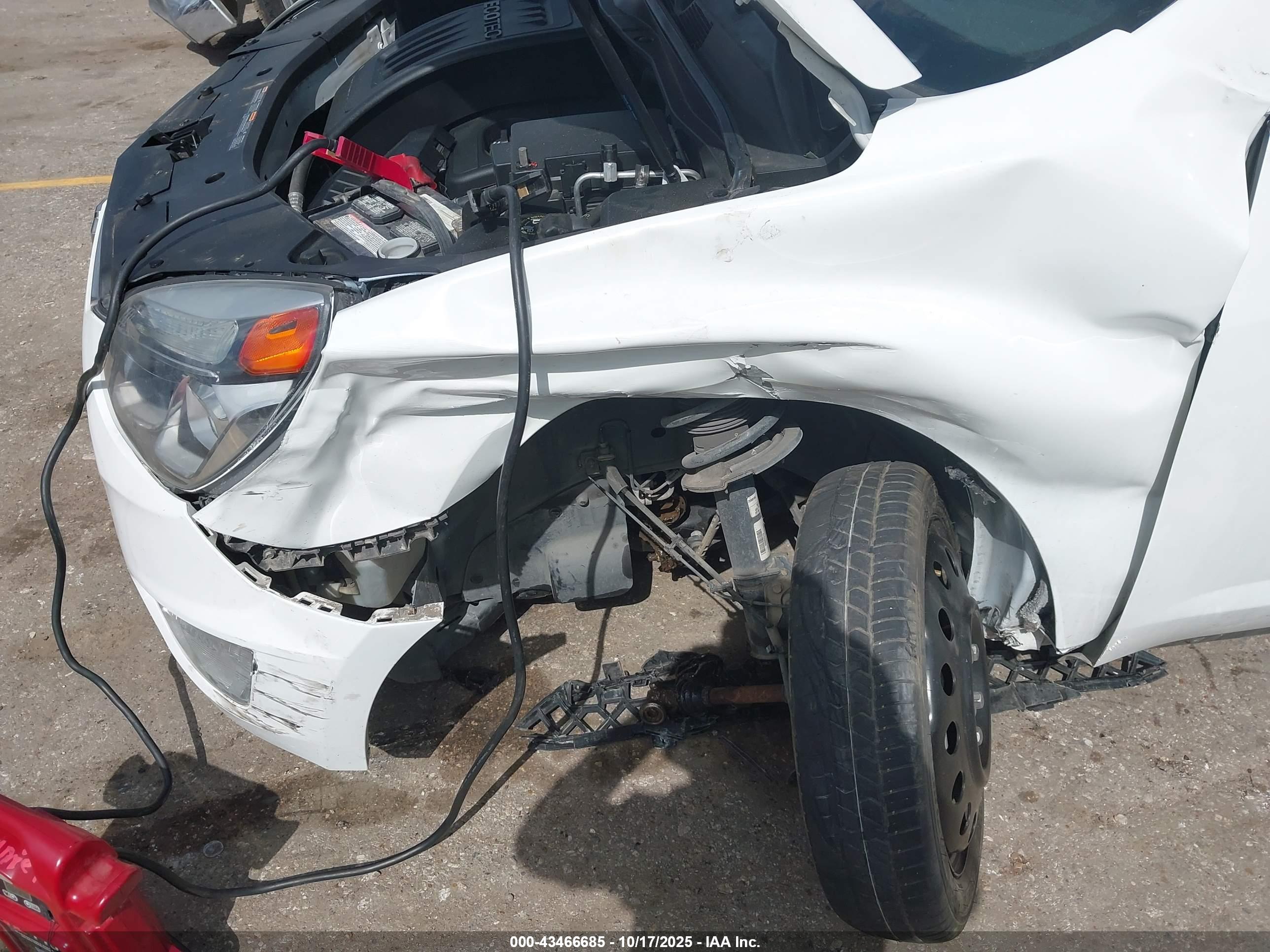 CHEVROLET EQUINOX image 6