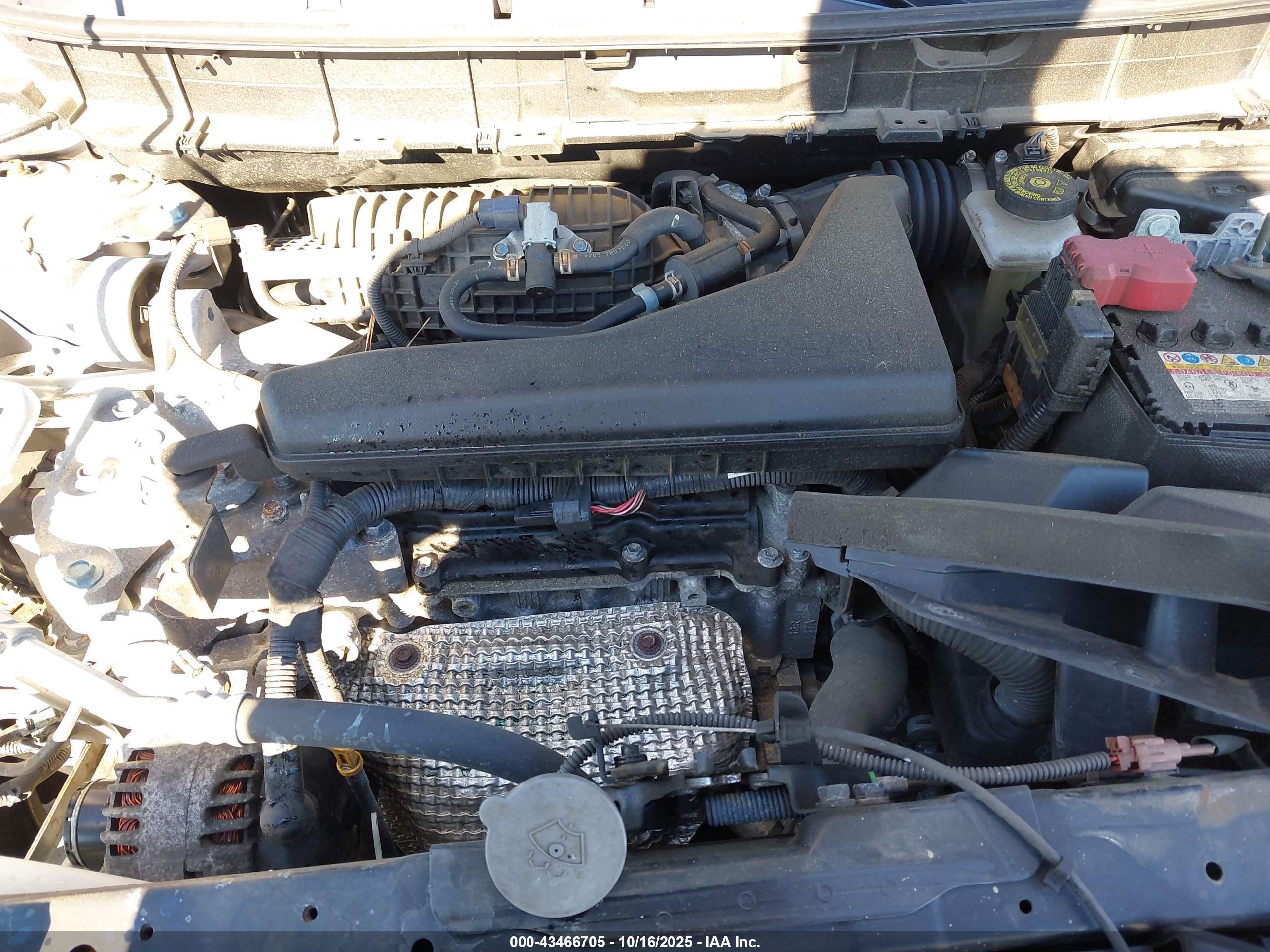 NISSAN ROGUE image 10