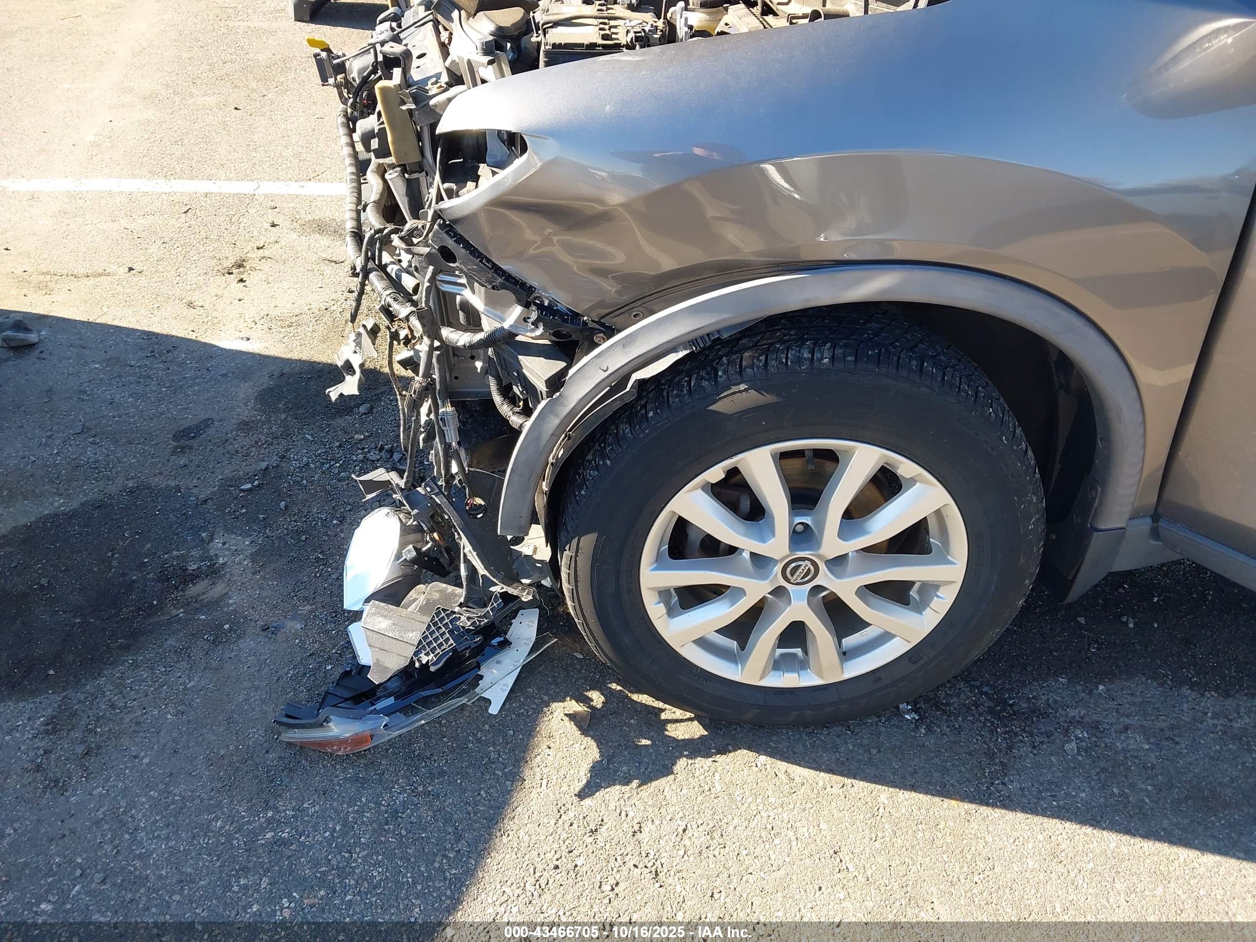 NISSAN ROGUE image 6