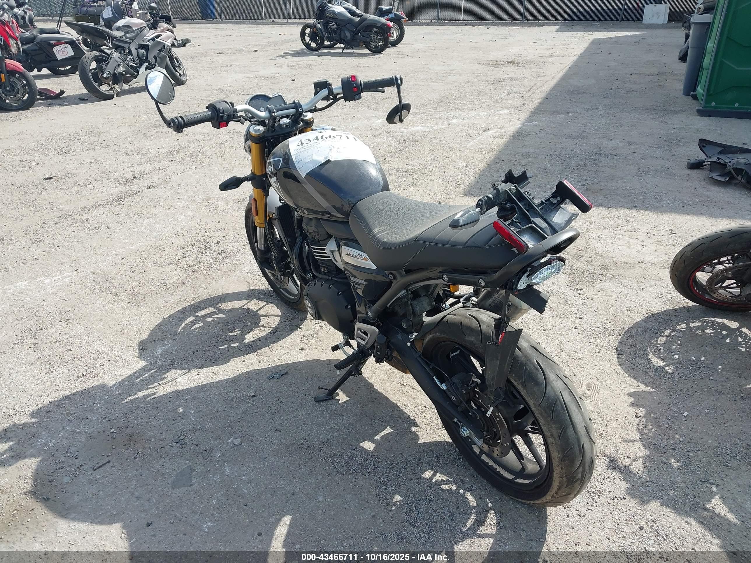 TRIUMPH MOTORCYCLE image 3