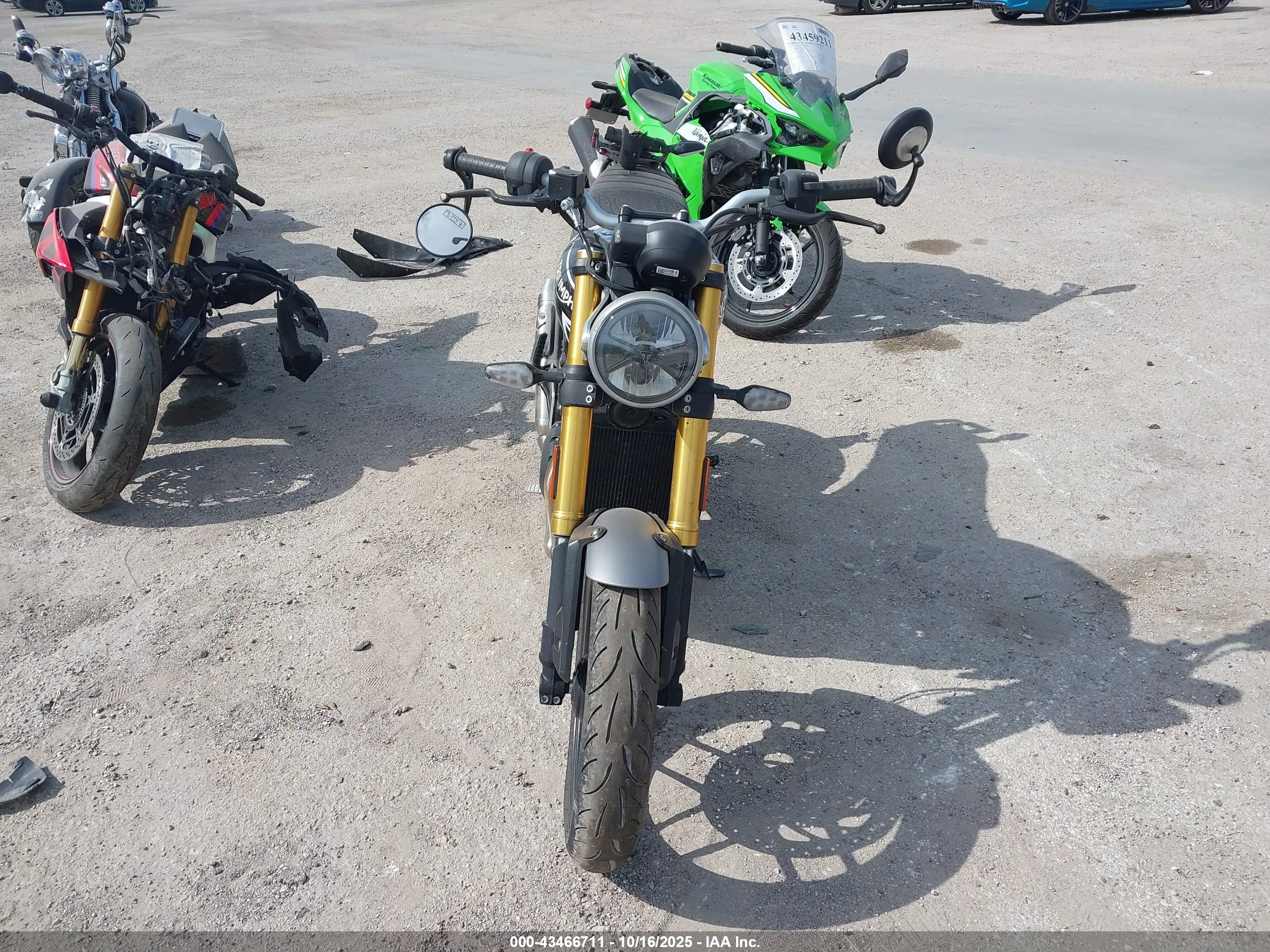 TRIUMPH MOTORCYCLE image 5