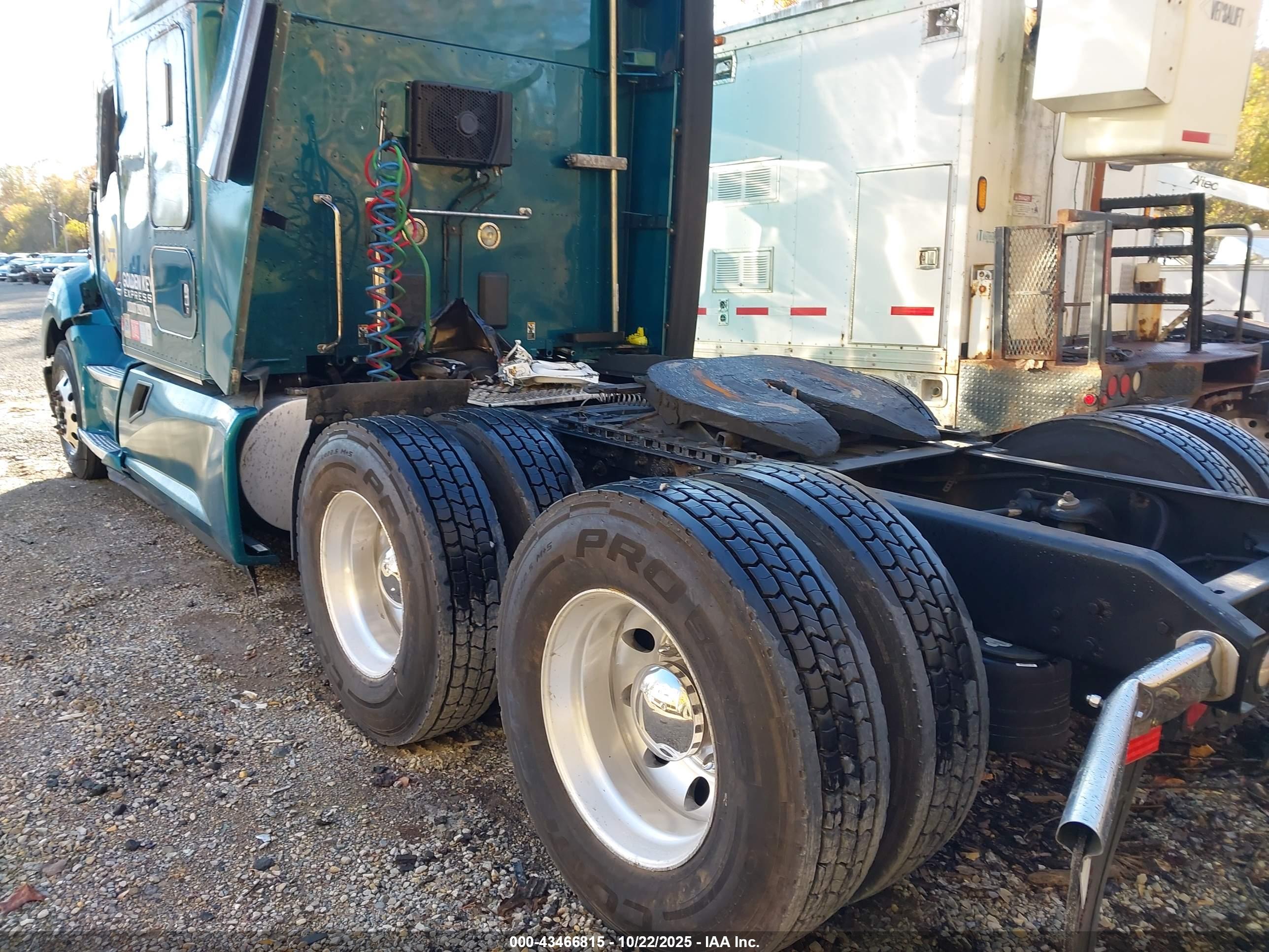 KENWORTH T680 image 3