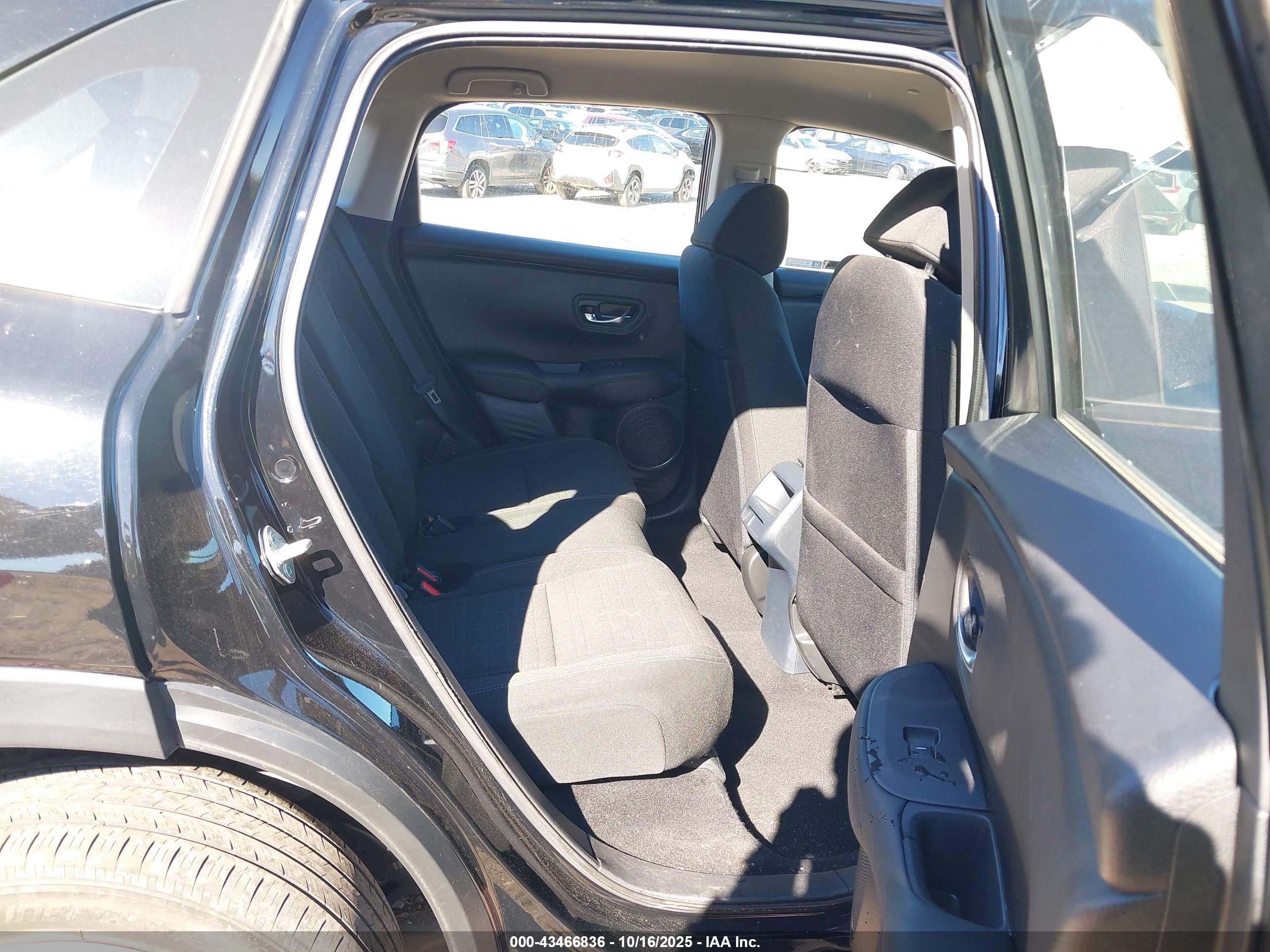 HONDA HR-V image 8