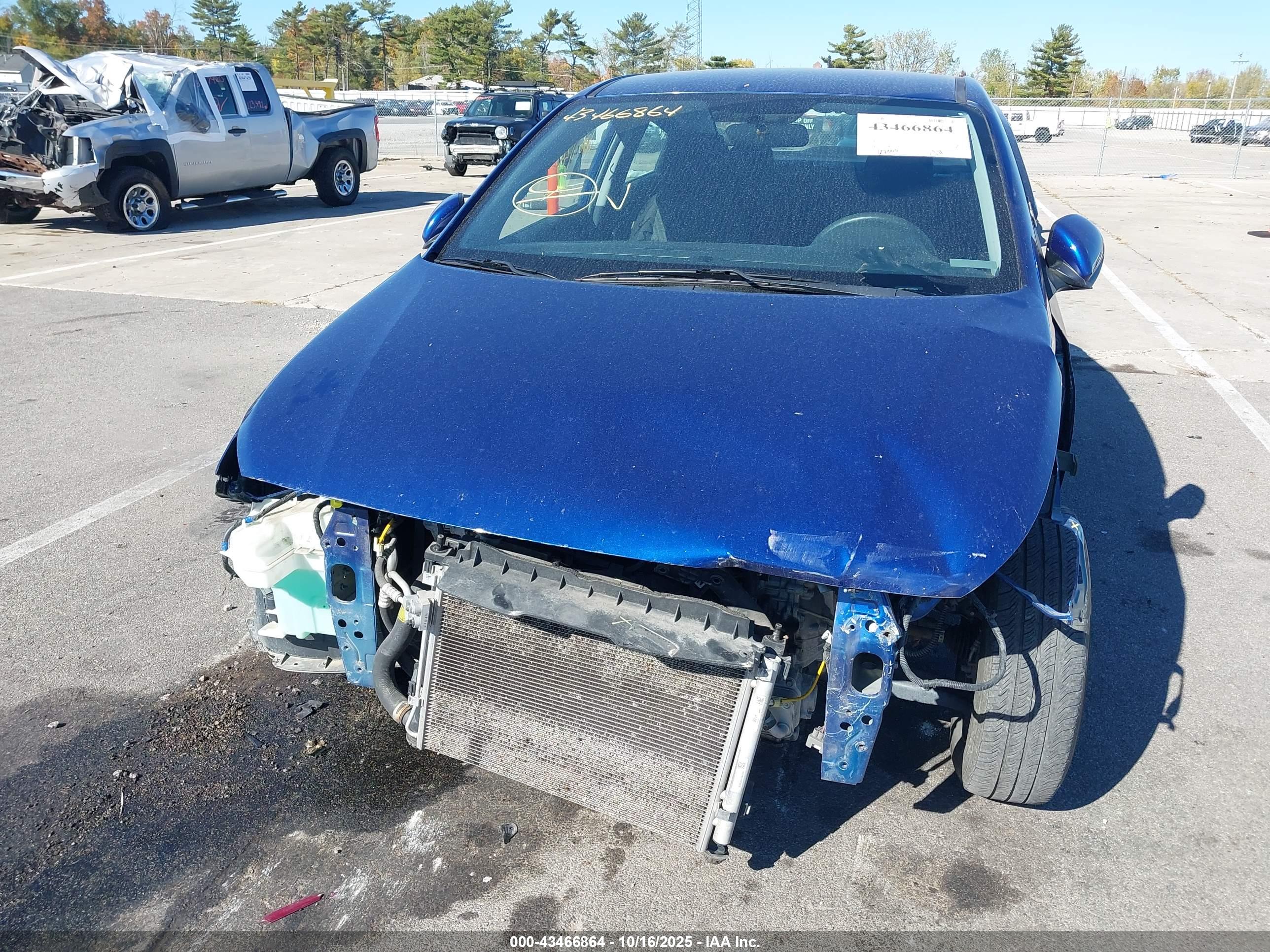 HYUNDAI ACCENT image 6