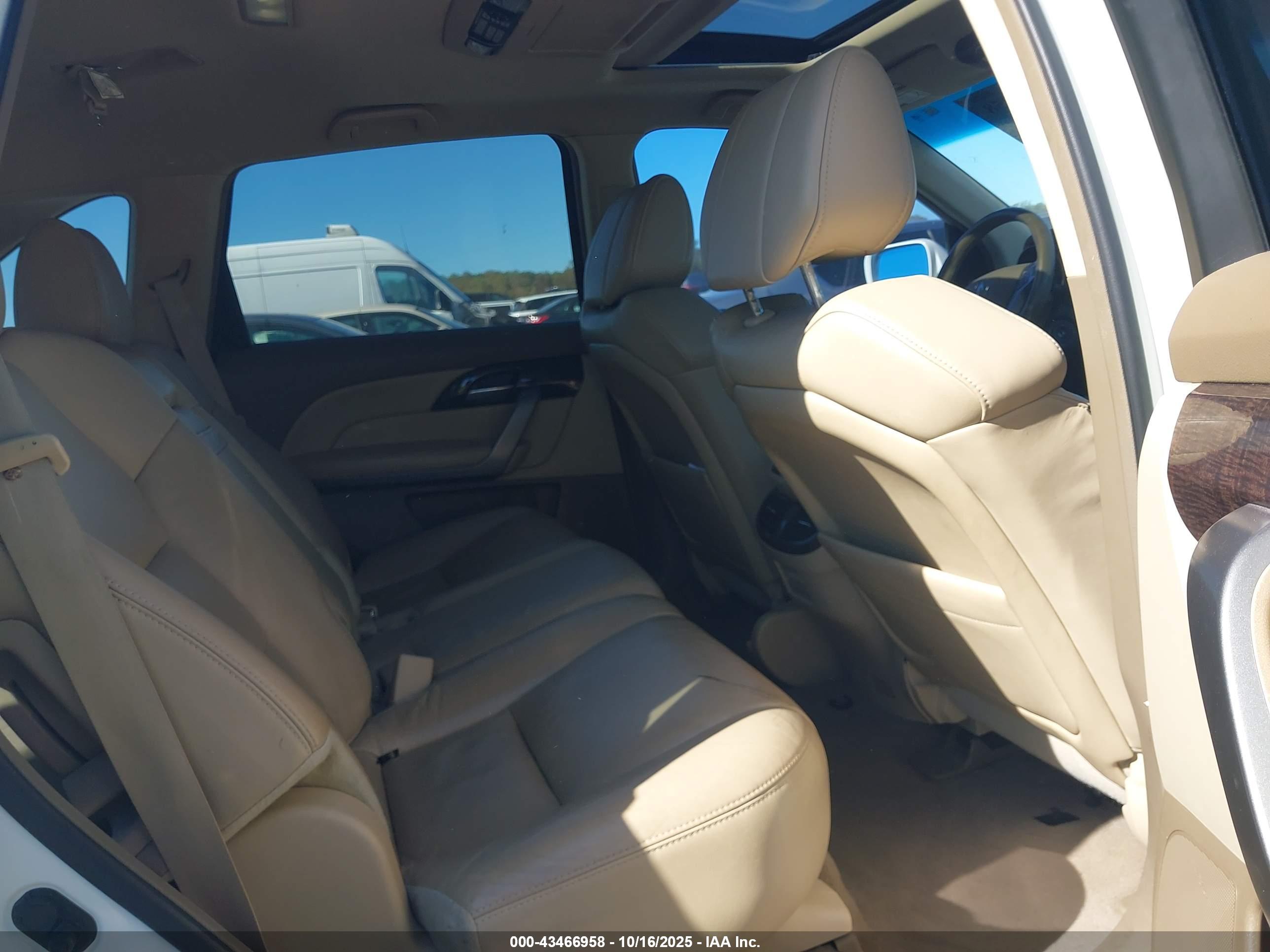 ACURA MDX image 8