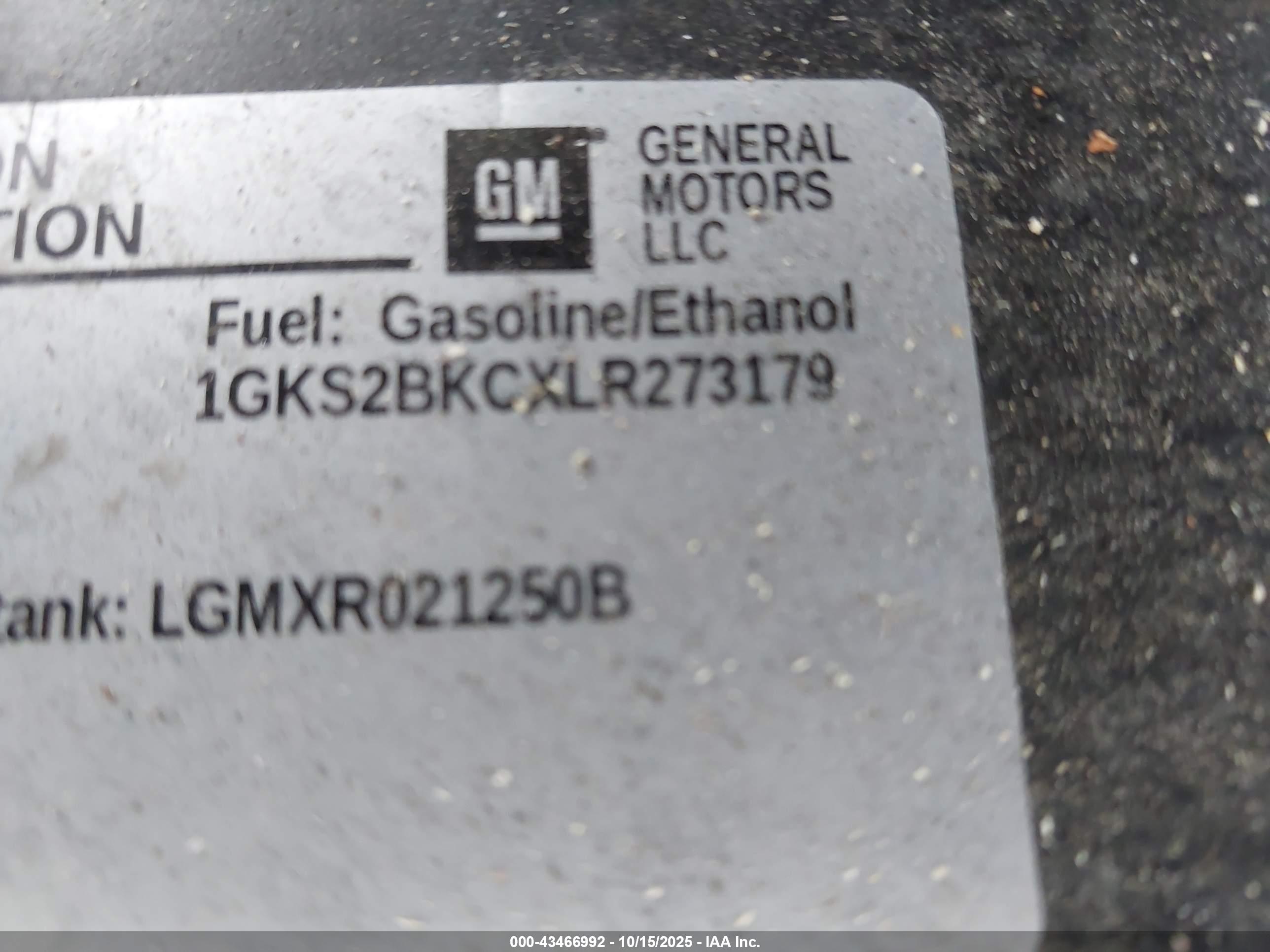 GMC YUKON image 9
