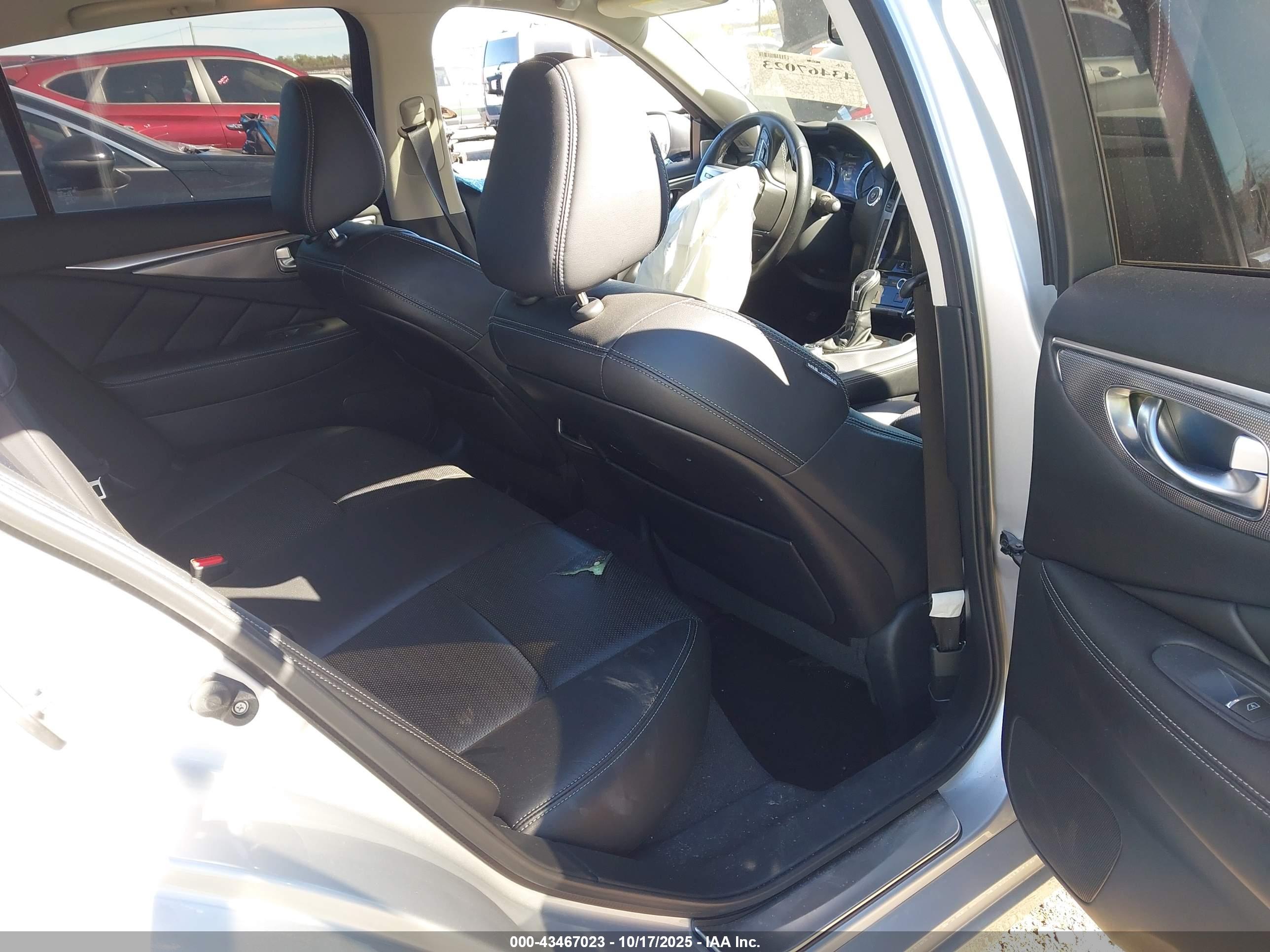 INFINITI Q50 image 8