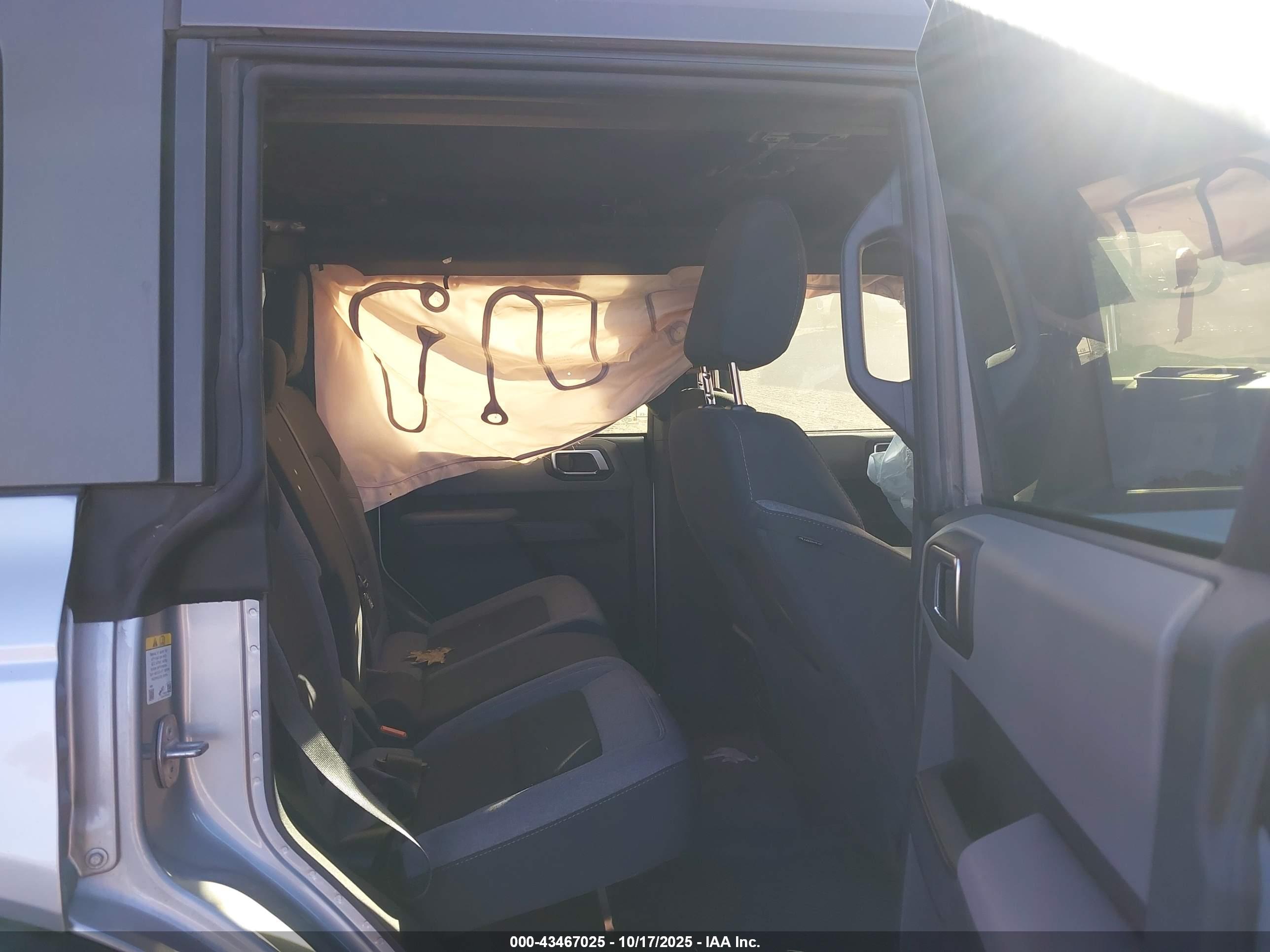 FORD BRONCO image 8