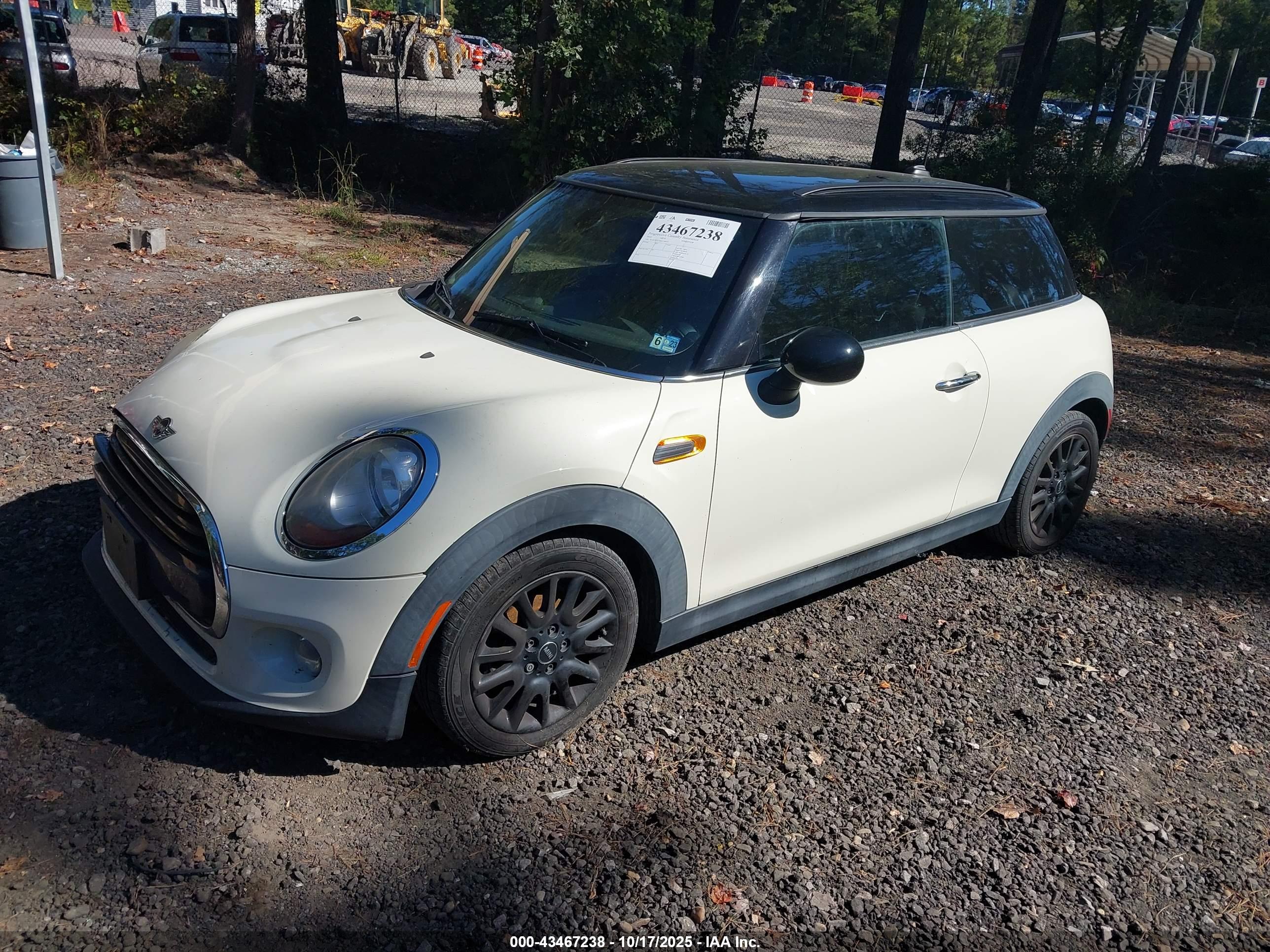 MINI HARDTOP image 2