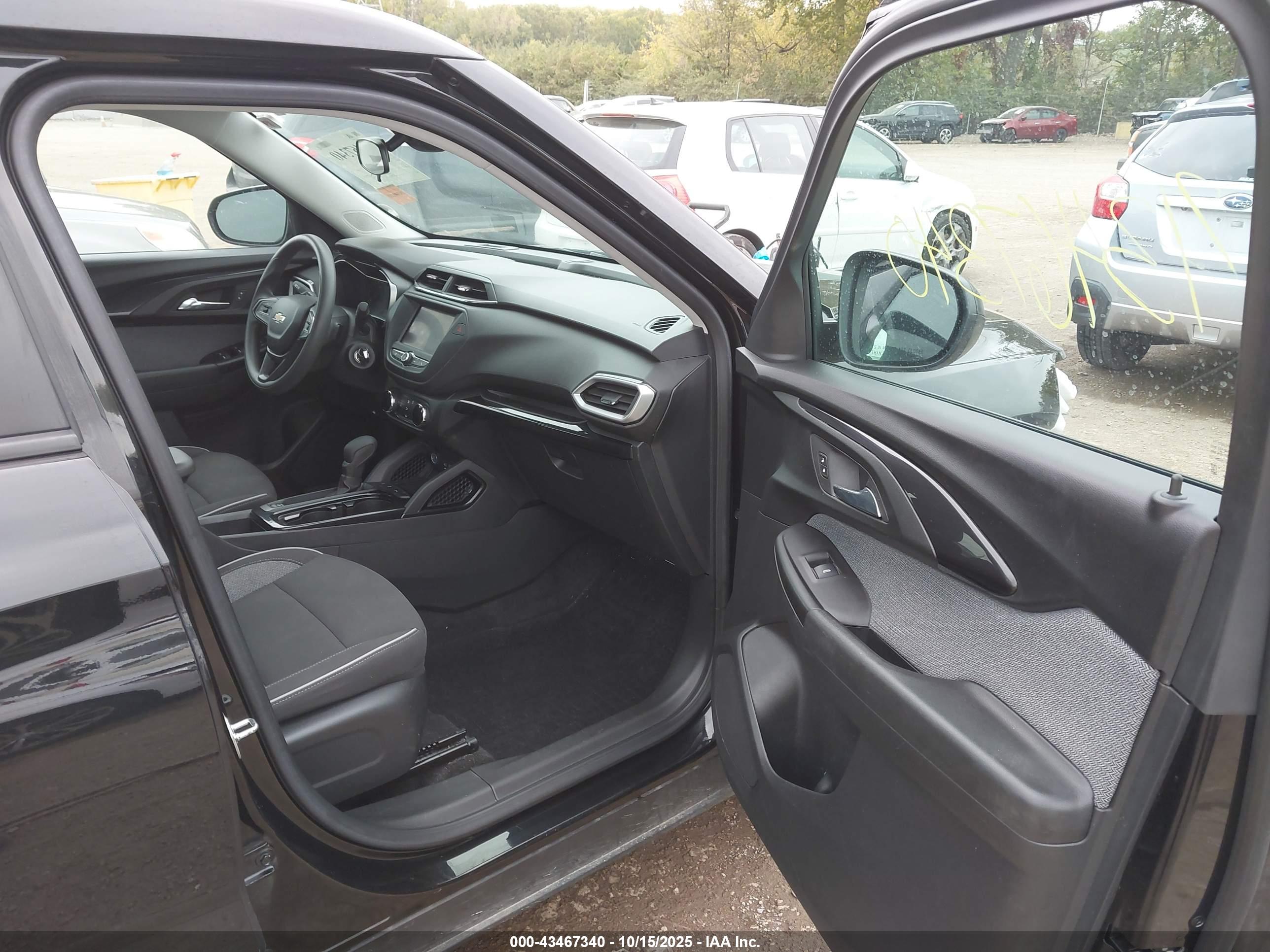 CHEVROLET TRAILBLAZER image 5