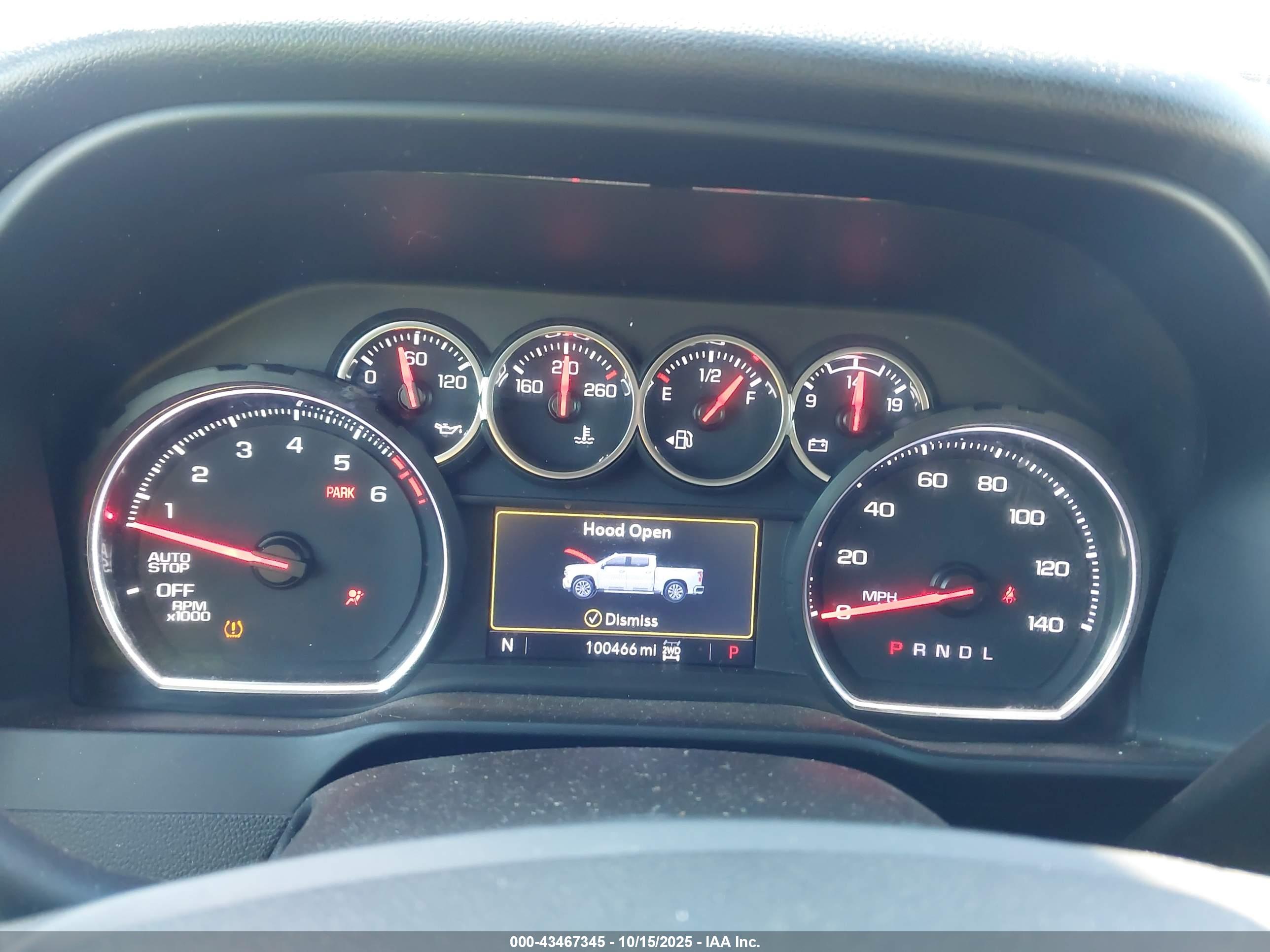 CHEVROLET SILVERADO image 7