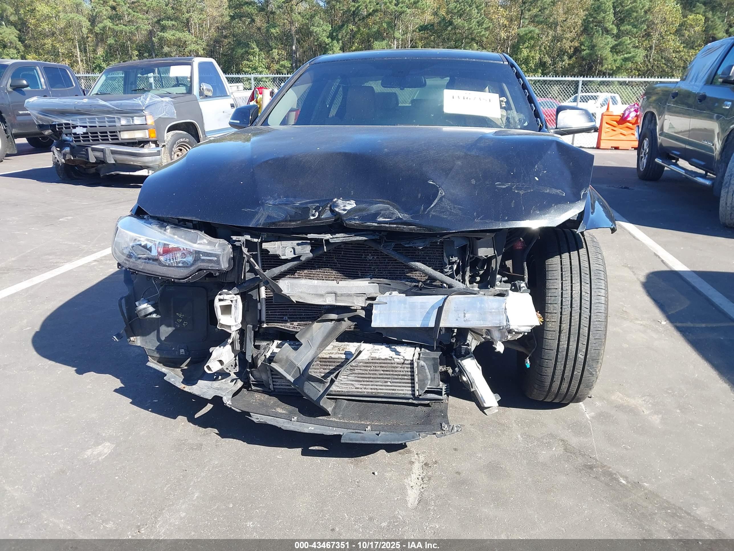 BMW 328I image 6