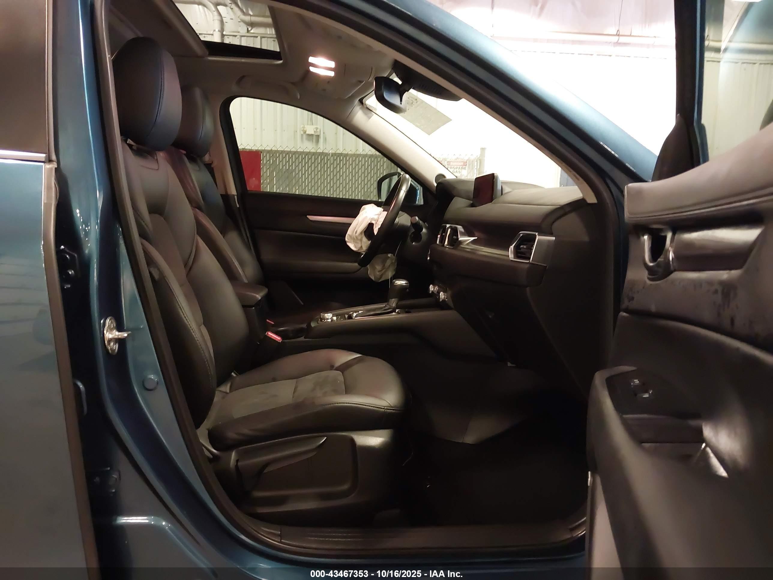 MAZDA CX-5 image 5