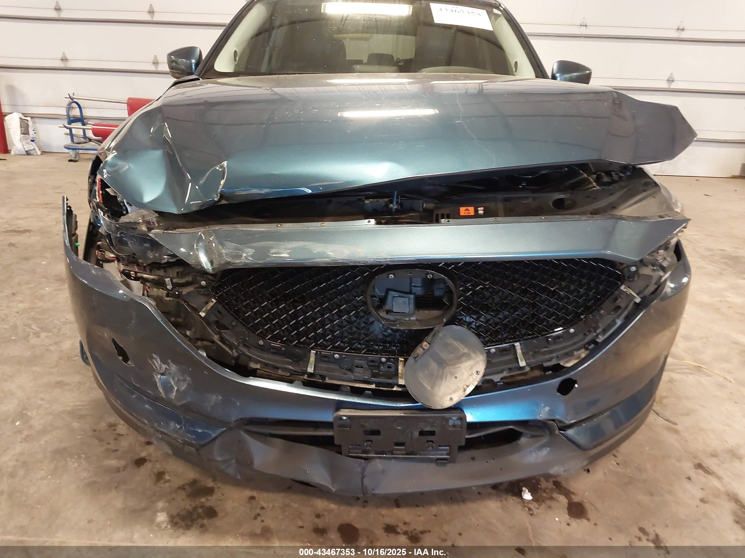 MAZDA CX-5 image 6