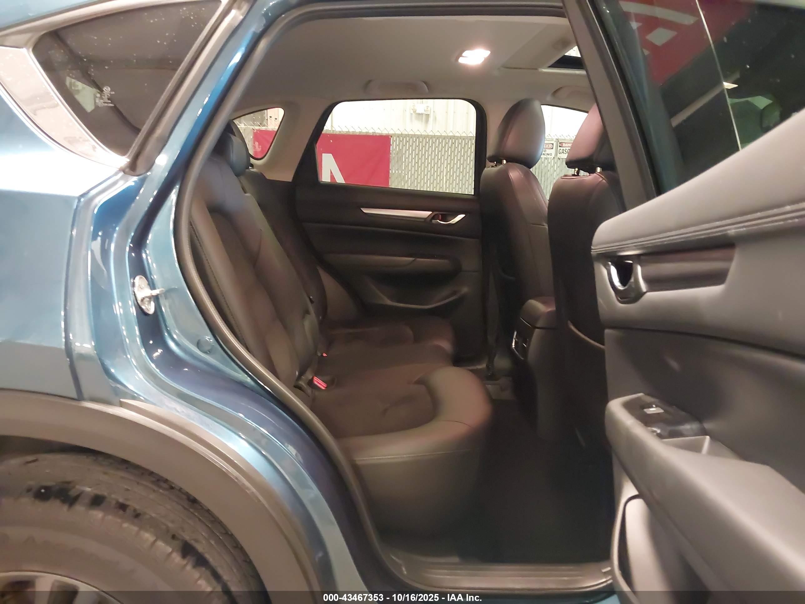MAZDA CX-5 image 8