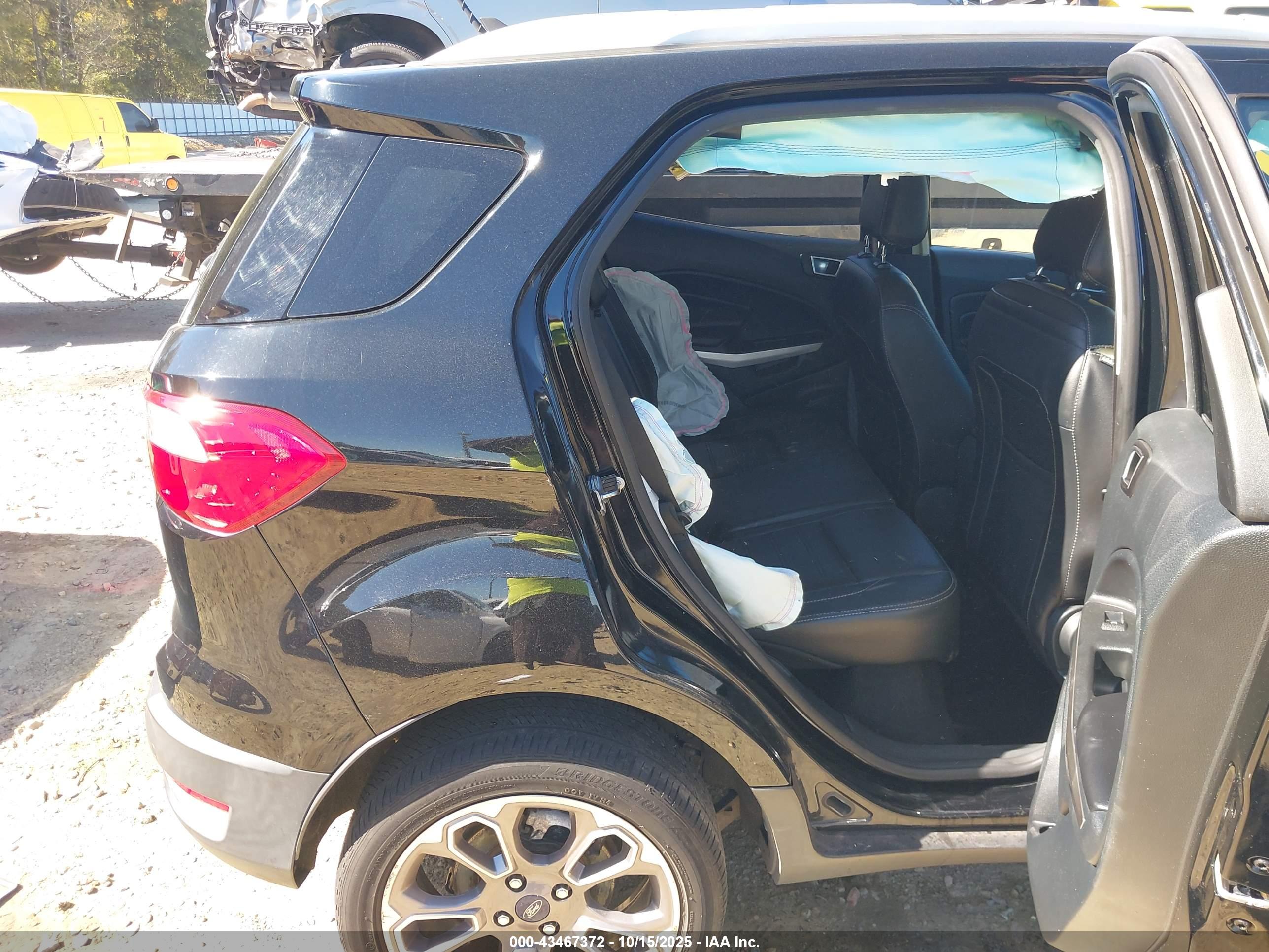FORD ECOSPORT image 8