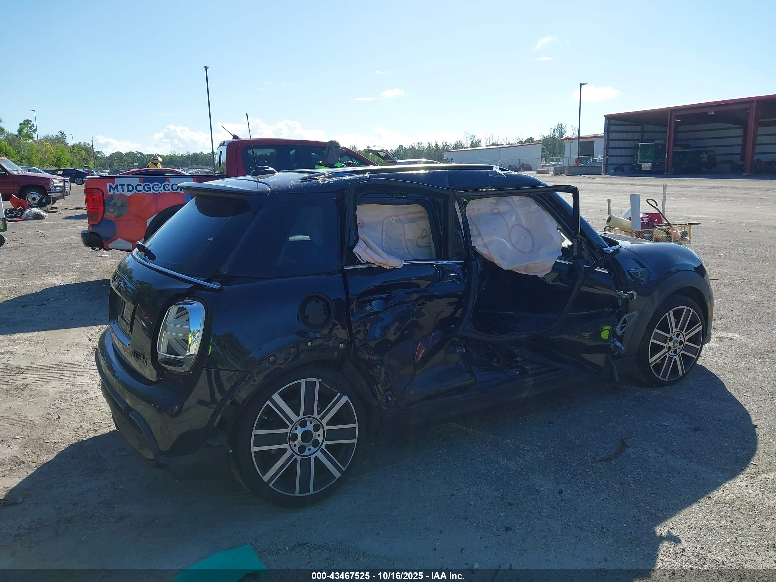 MINI HARDTOP image 6