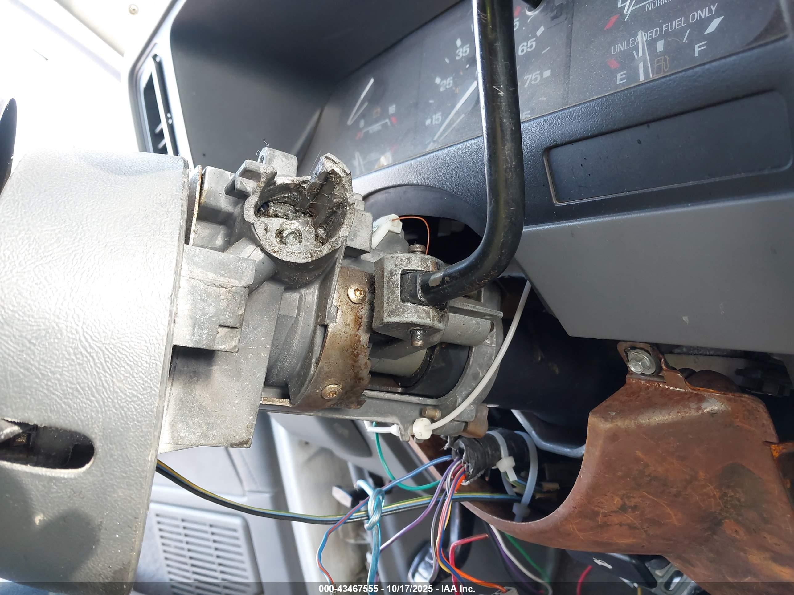 FORD RANGER image 6