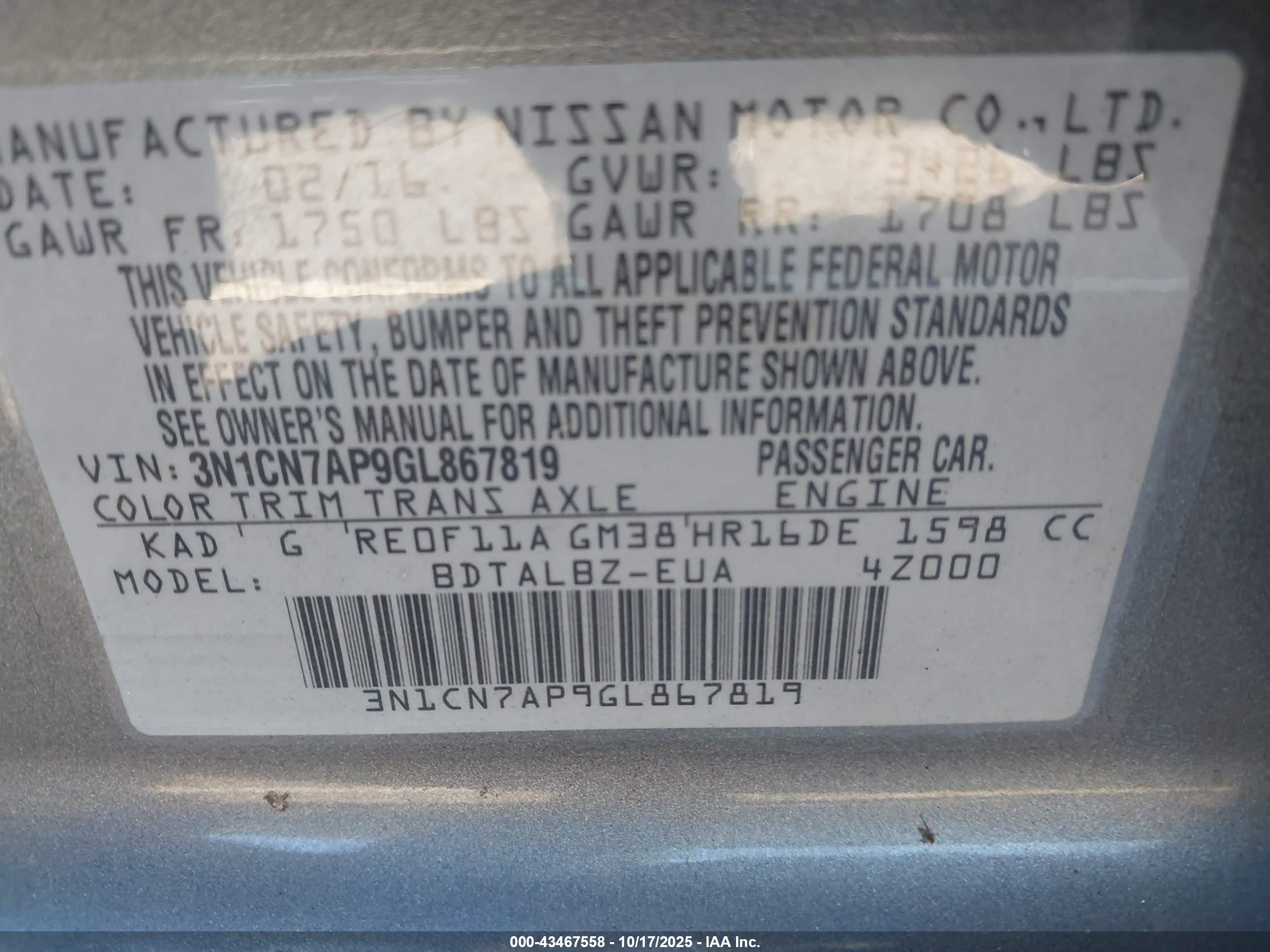 NISSAN VERSA image 9