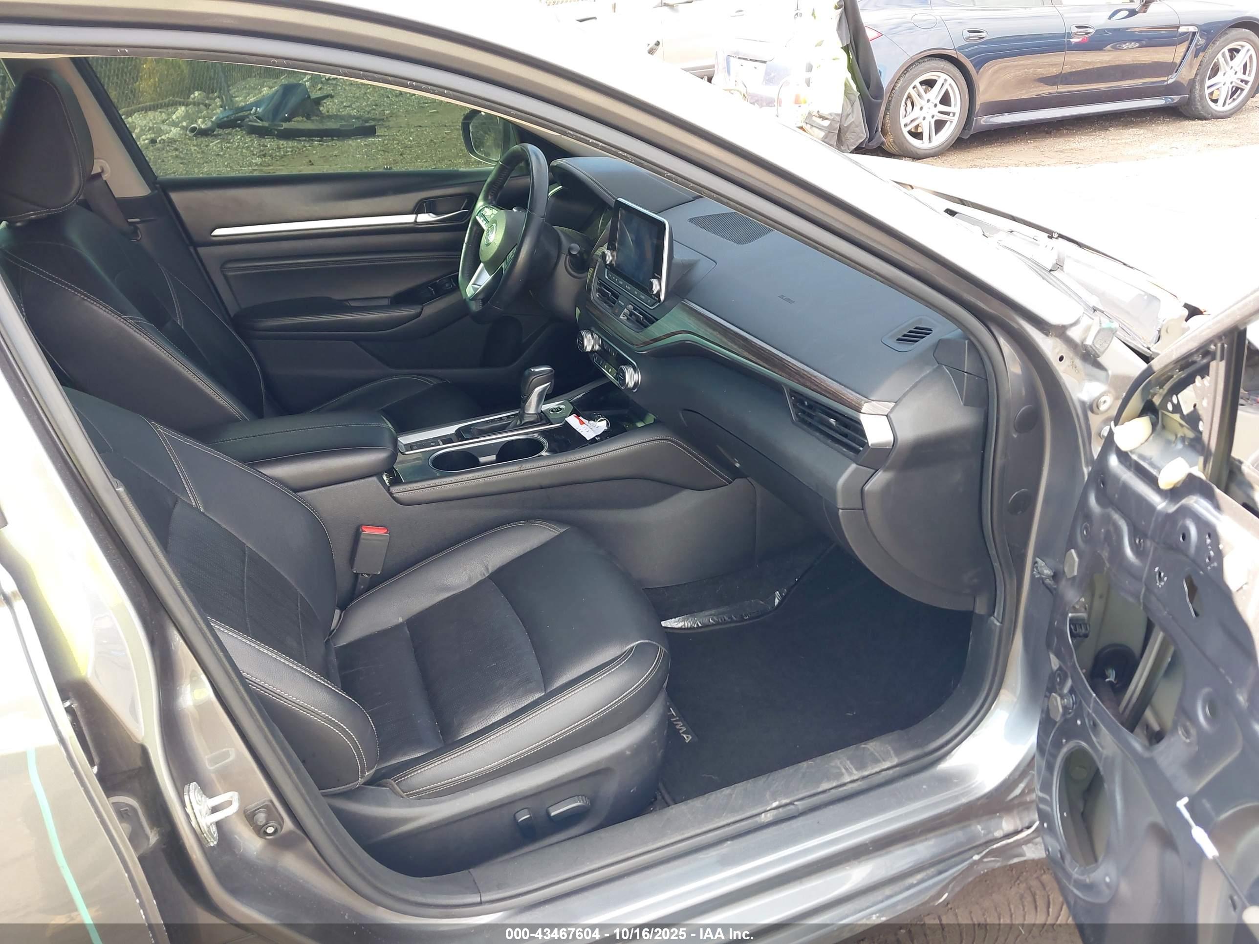 NISSAN ALTIMA image 5