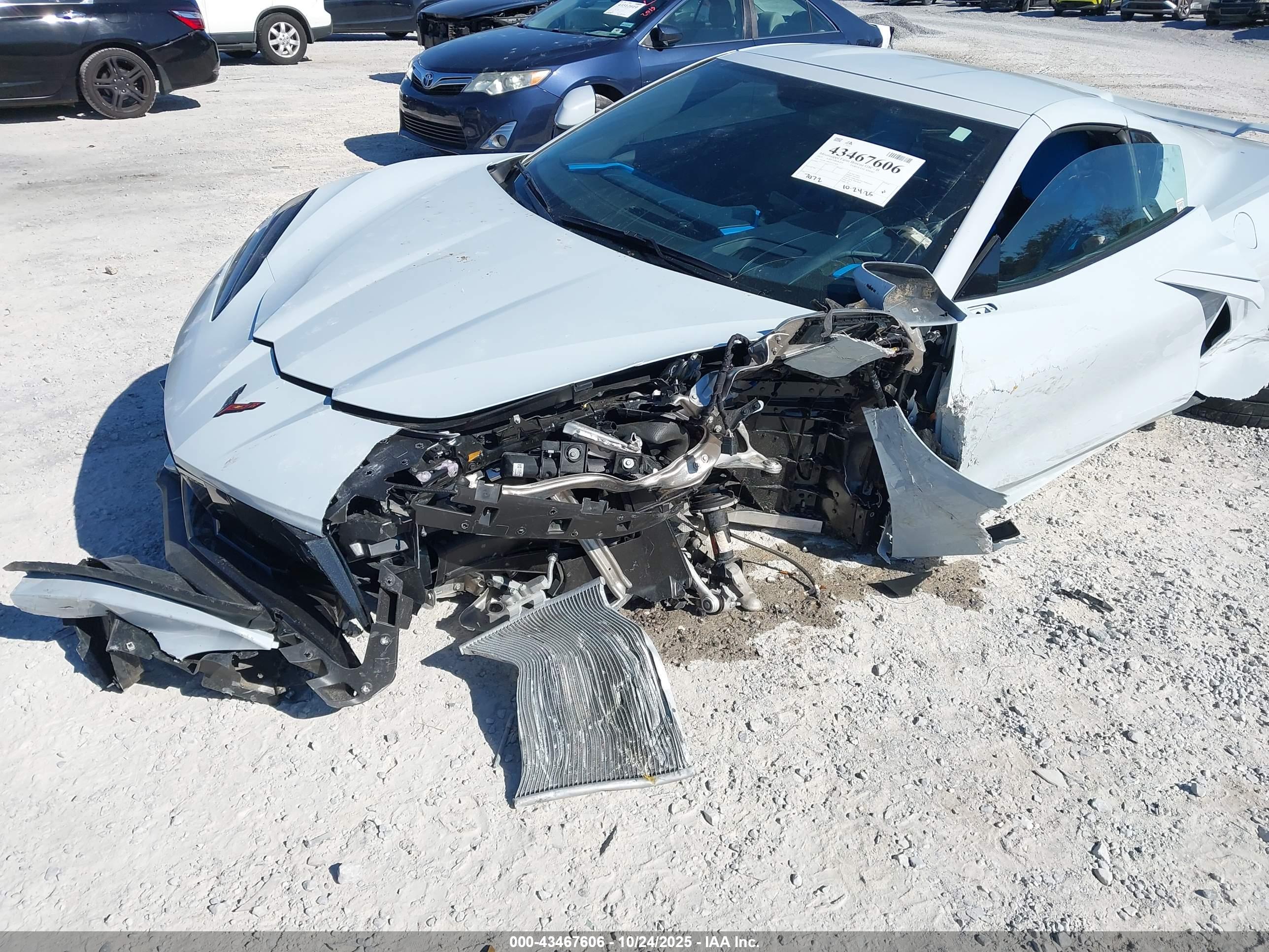 CHEVROLET CORVETTE image 6
