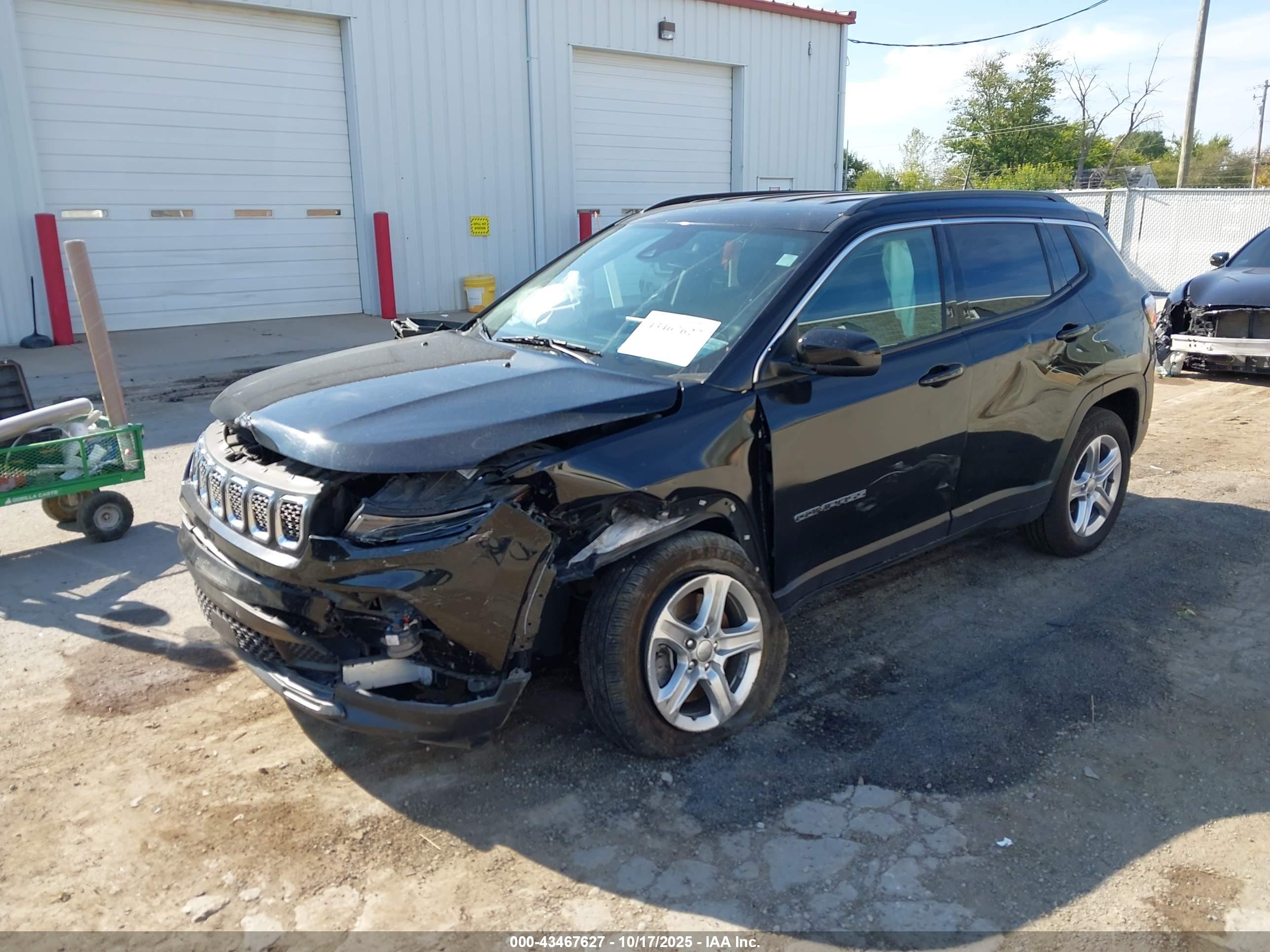 JEEP COMPASS image 2