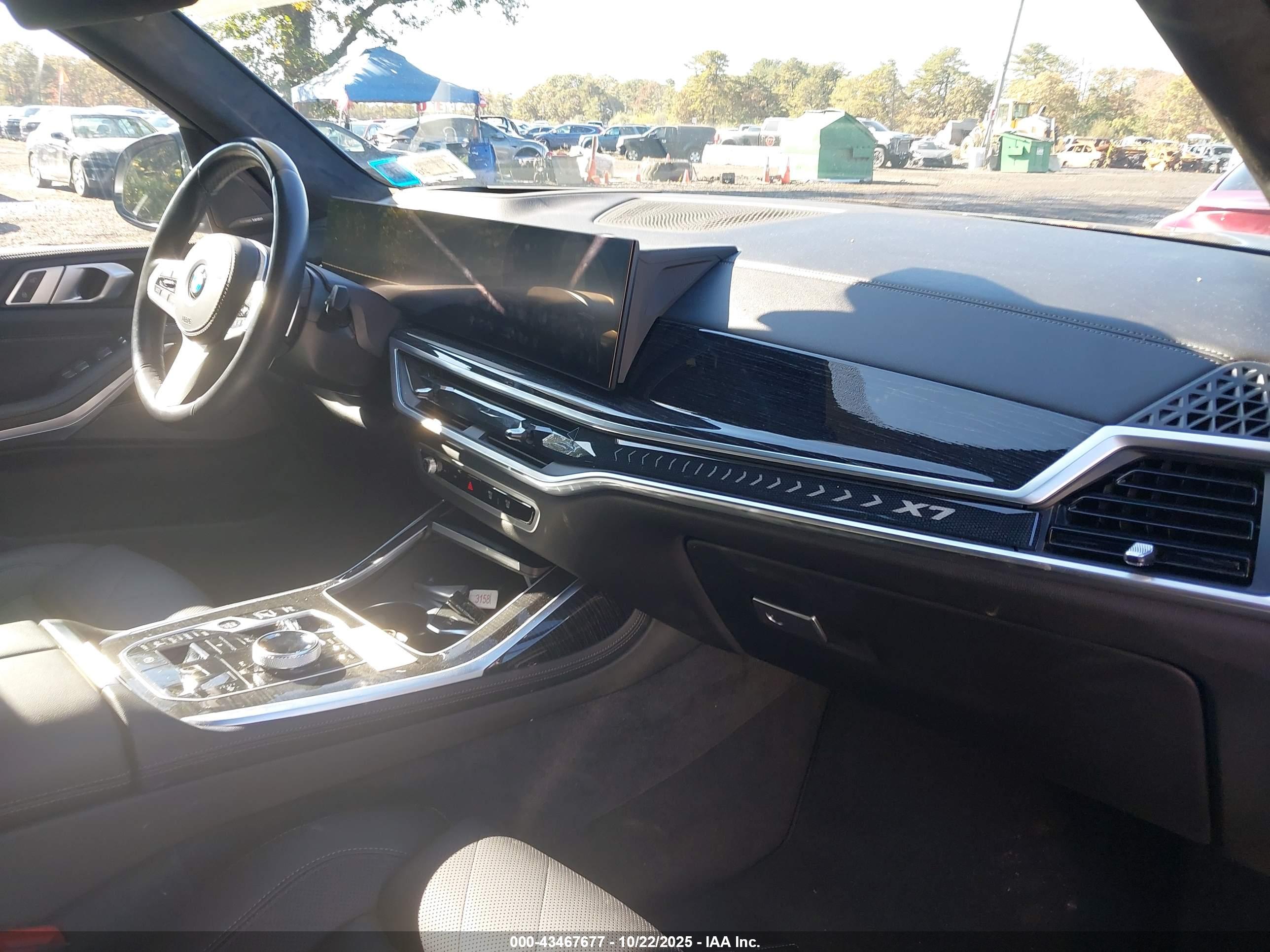 BMW X7 image 5