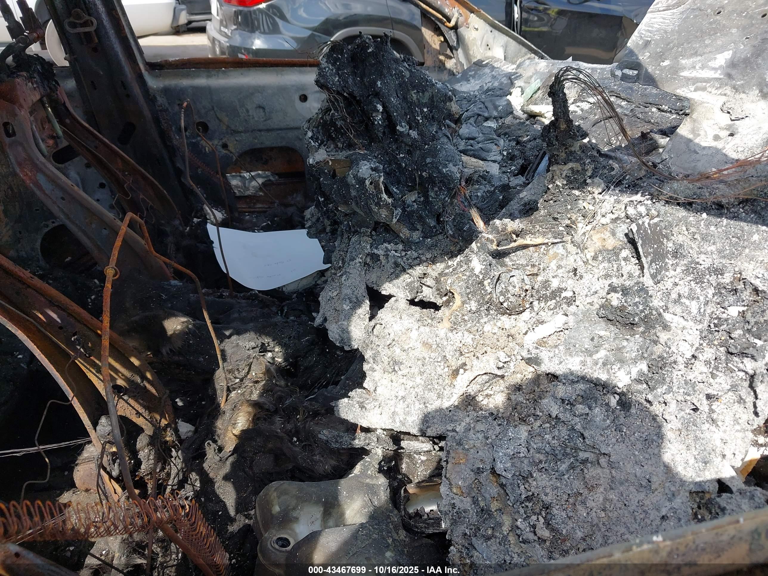 FORD EXPLORER image 5