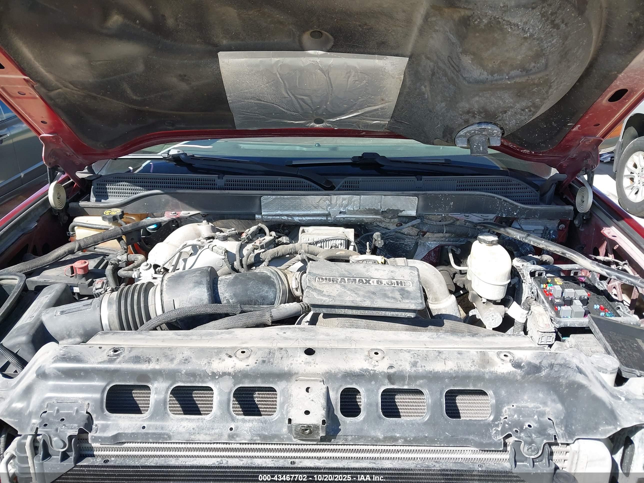 CHEVROLET SILVERADO image 10