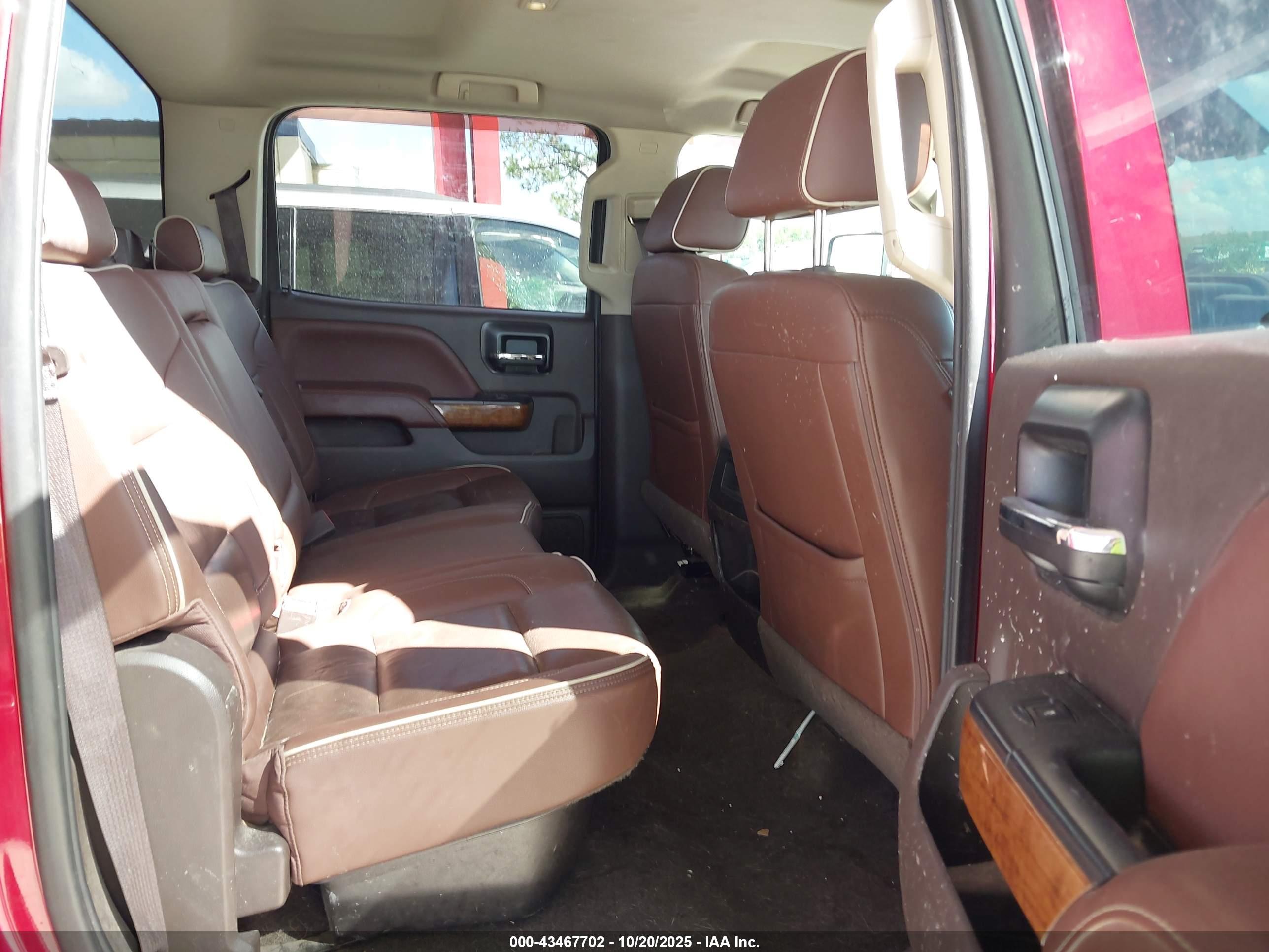 CHEVROLET SILVERADO image 8
