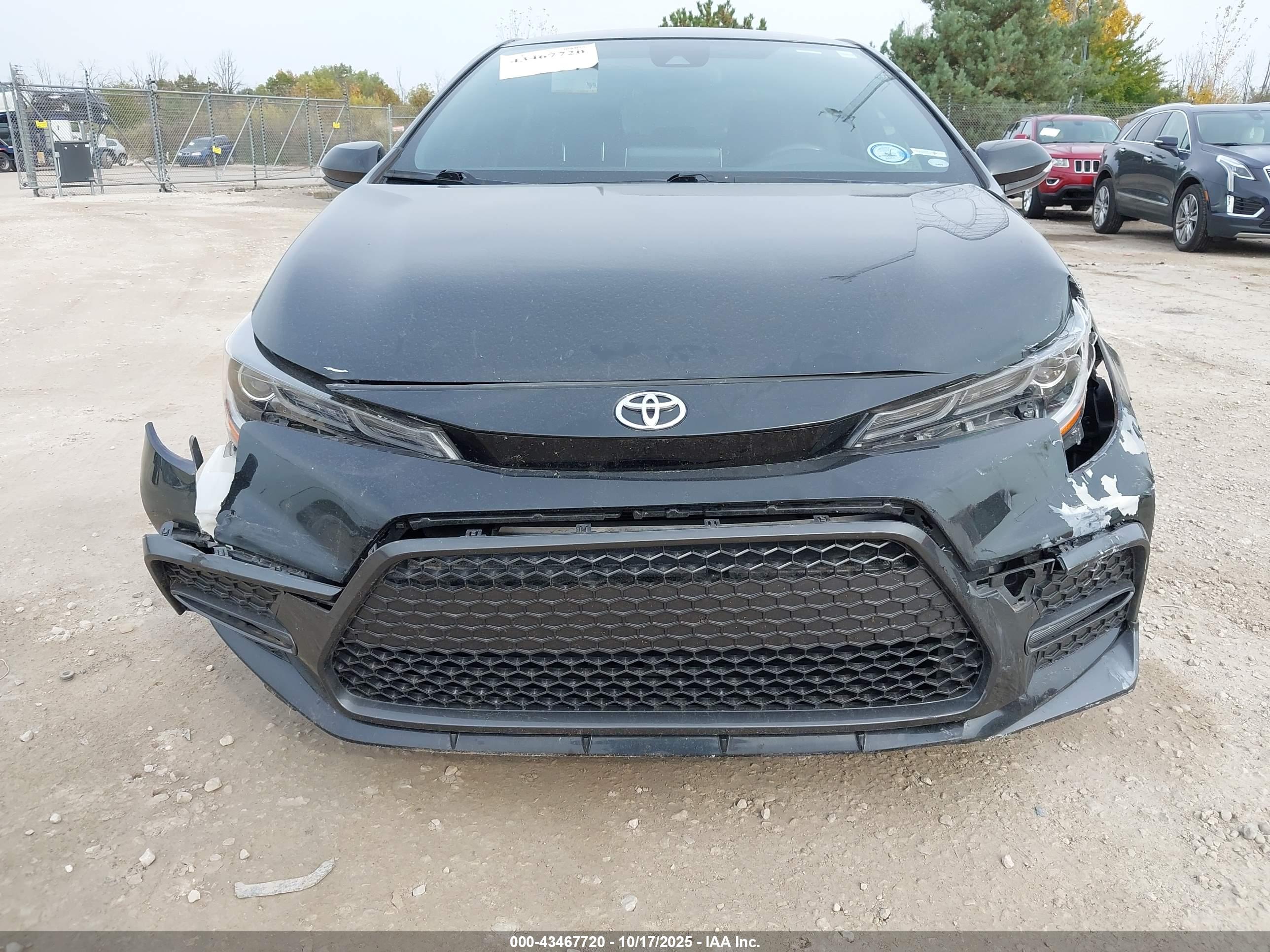 TOYOTA COROLLA image 6