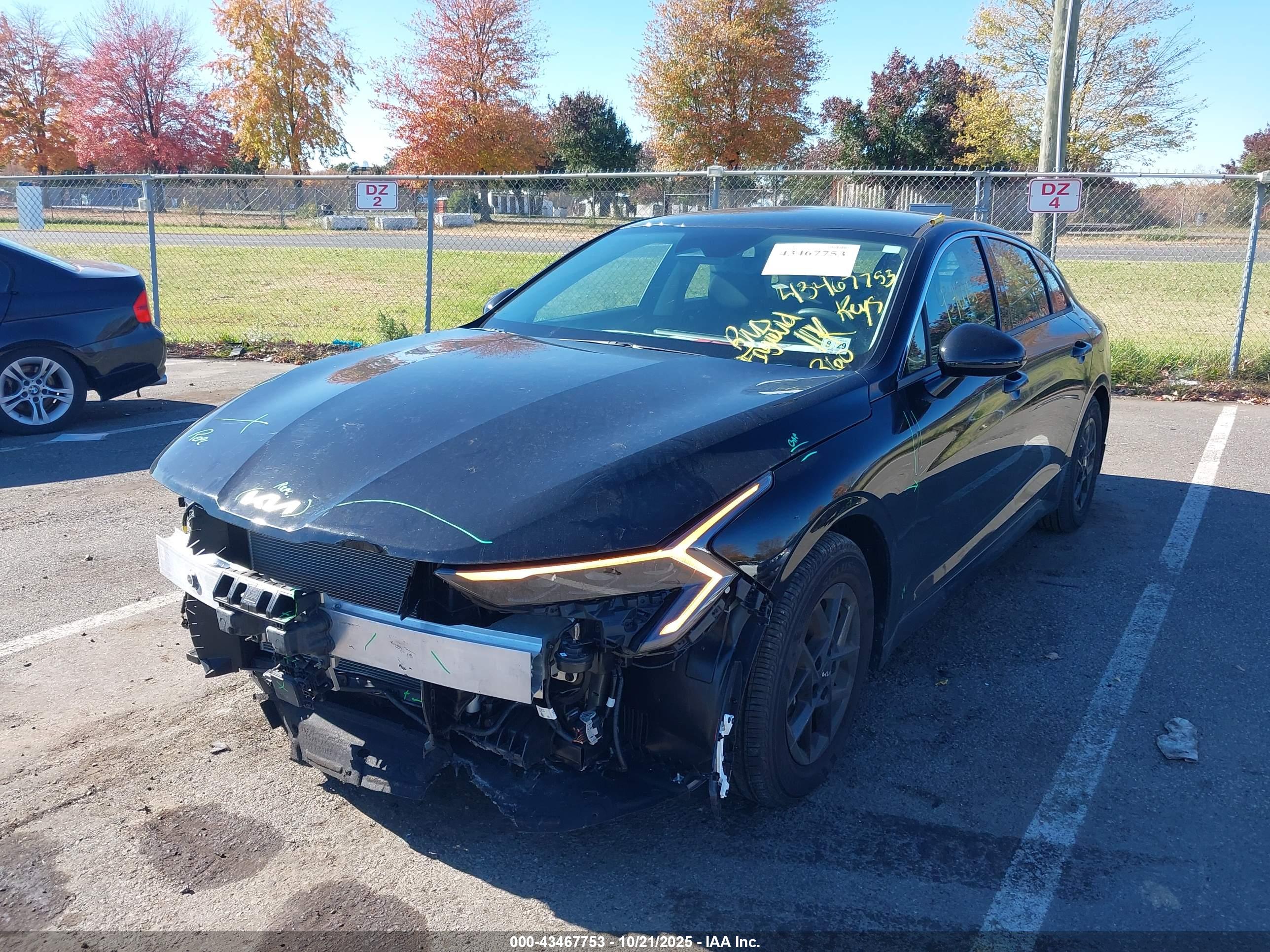 KIA K5 image 2