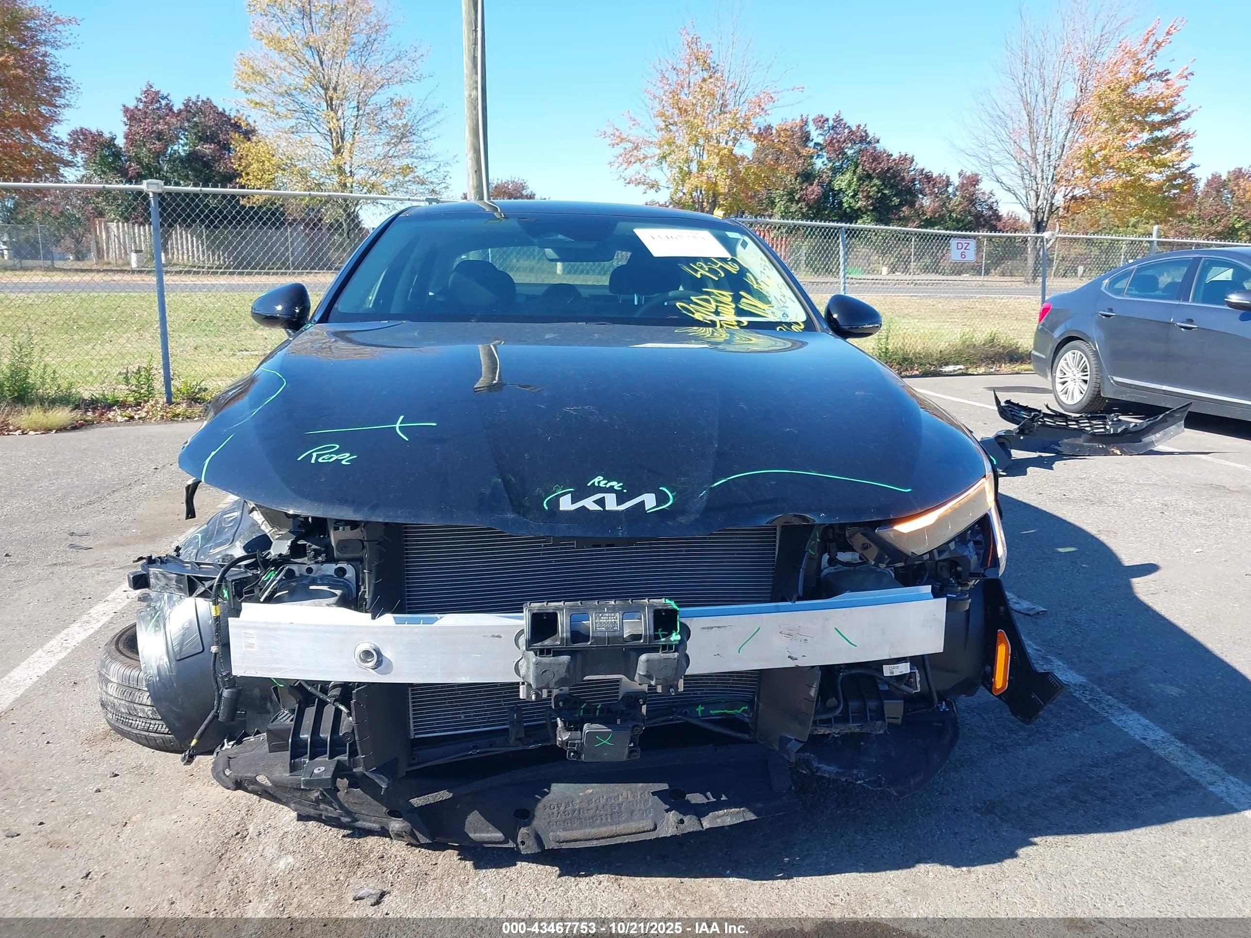 KIA K5 image 6
