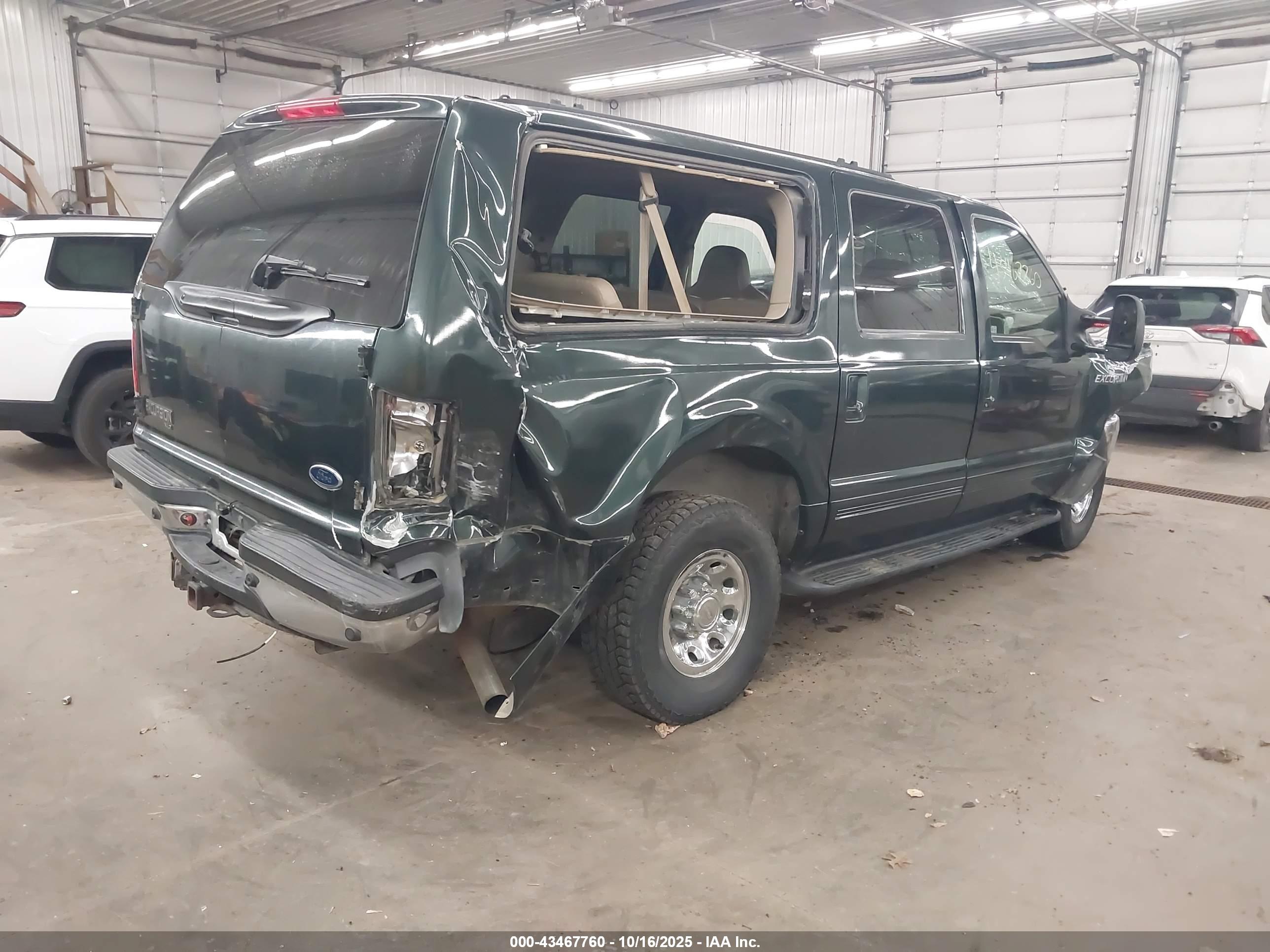 FORD EXCURSION image 4