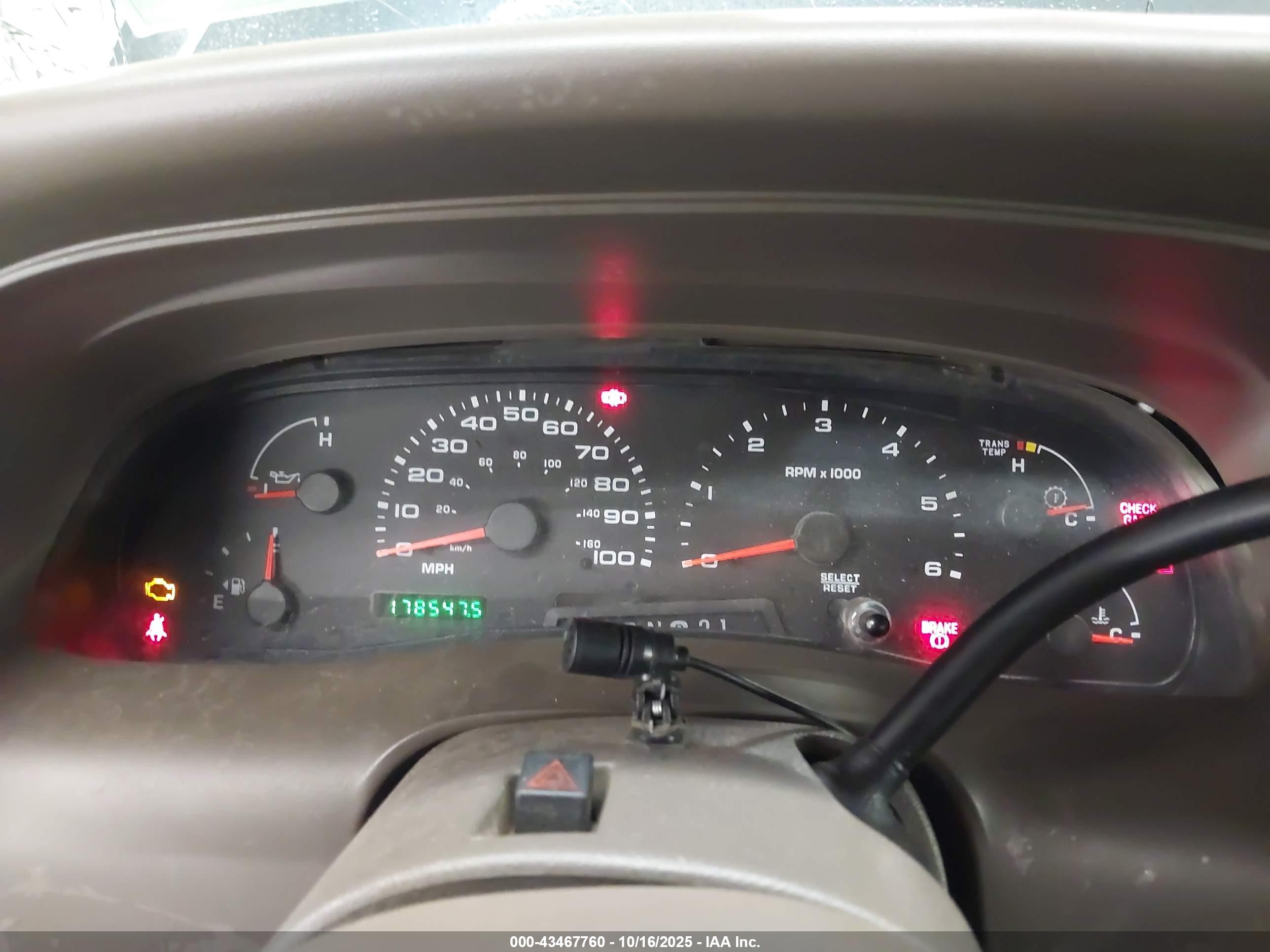 FORD EXCURSION image 7