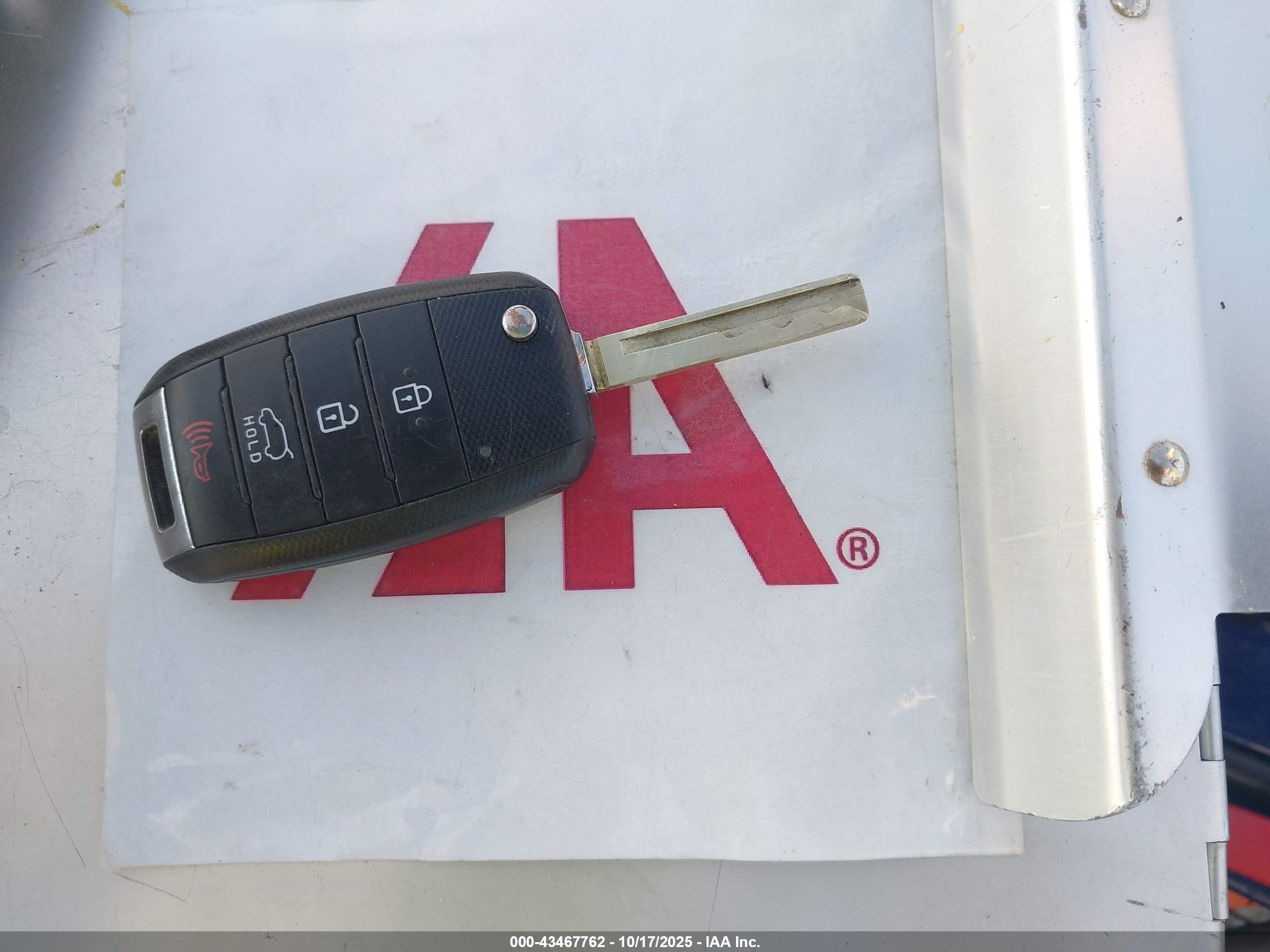 KIA SORENTO image 11