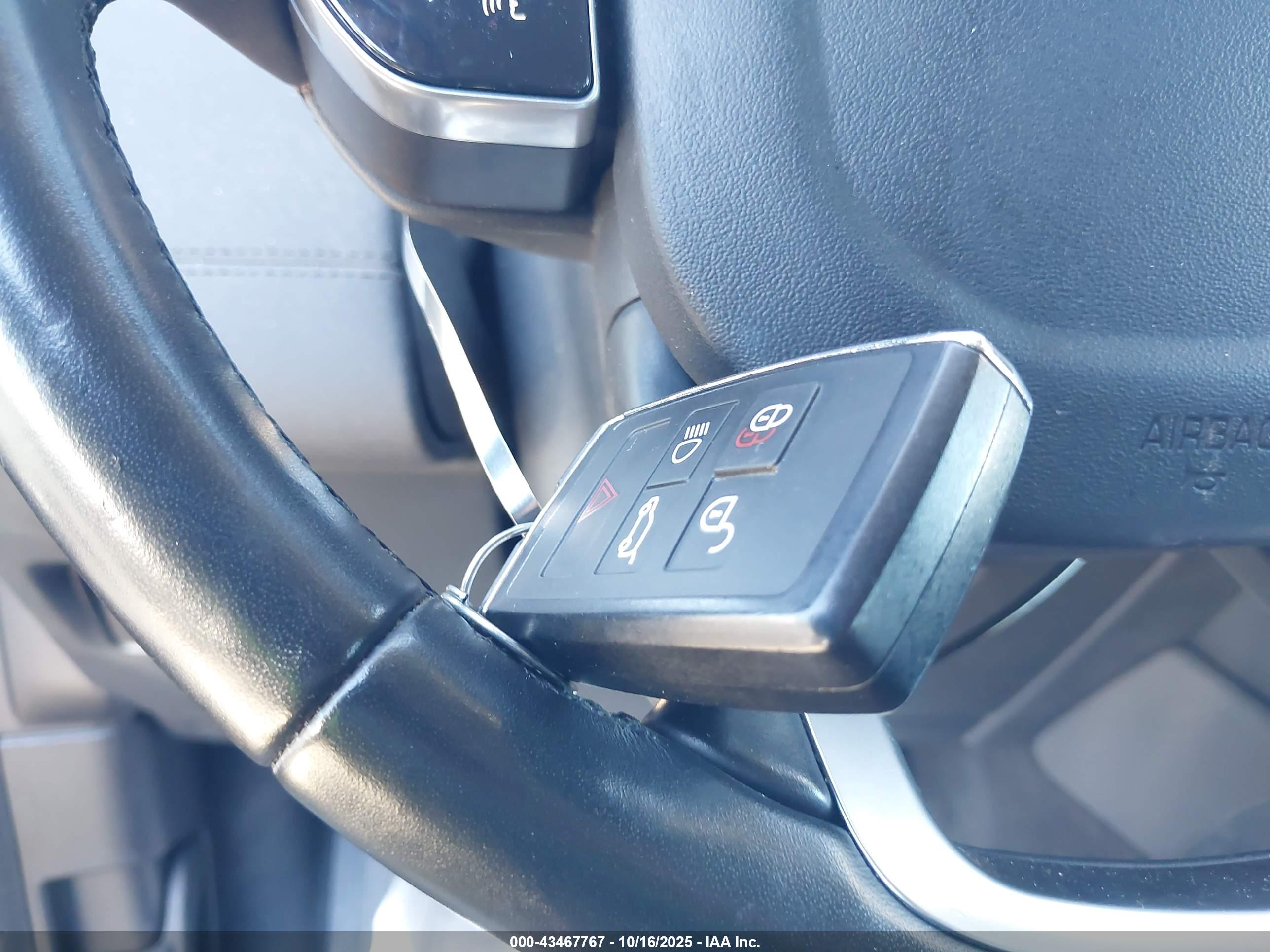 LAND ROVER image 11