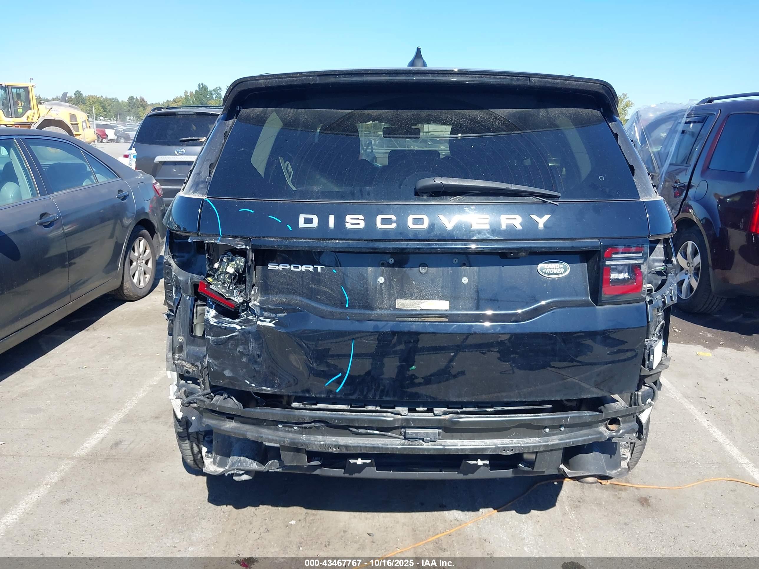 LAND ROVER image 6