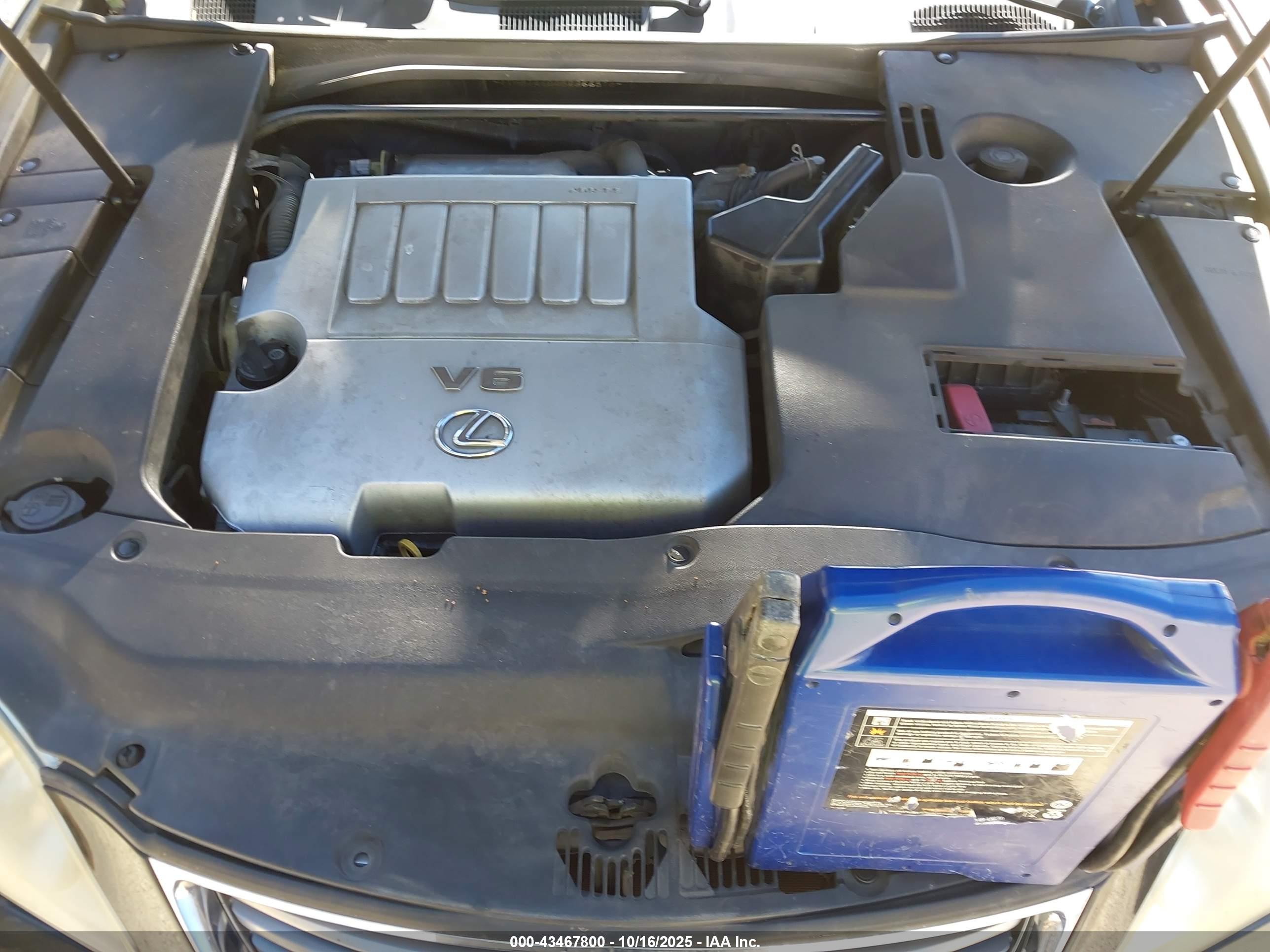 LEXUS ES image 10