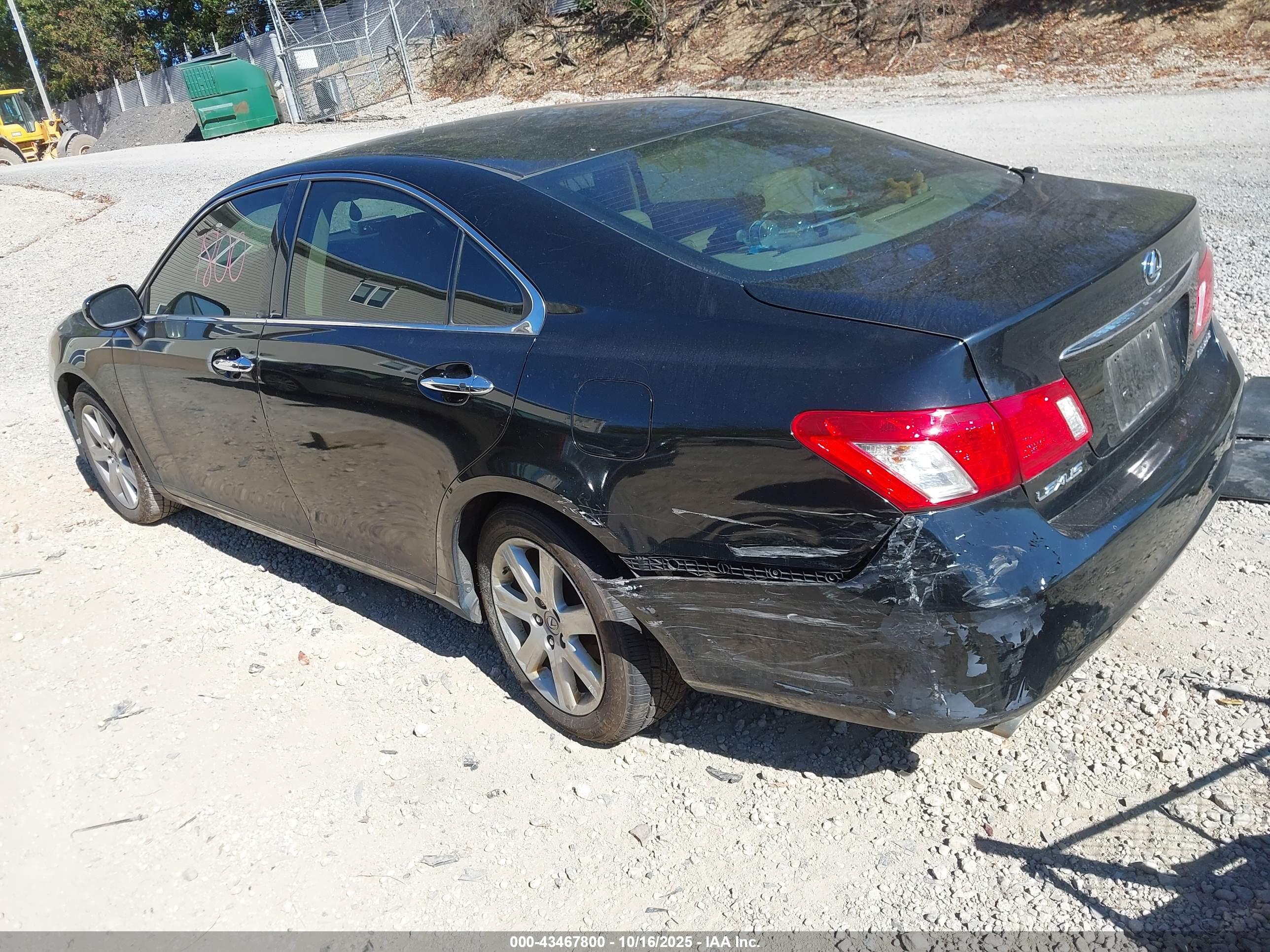 LEXUS ES image 3