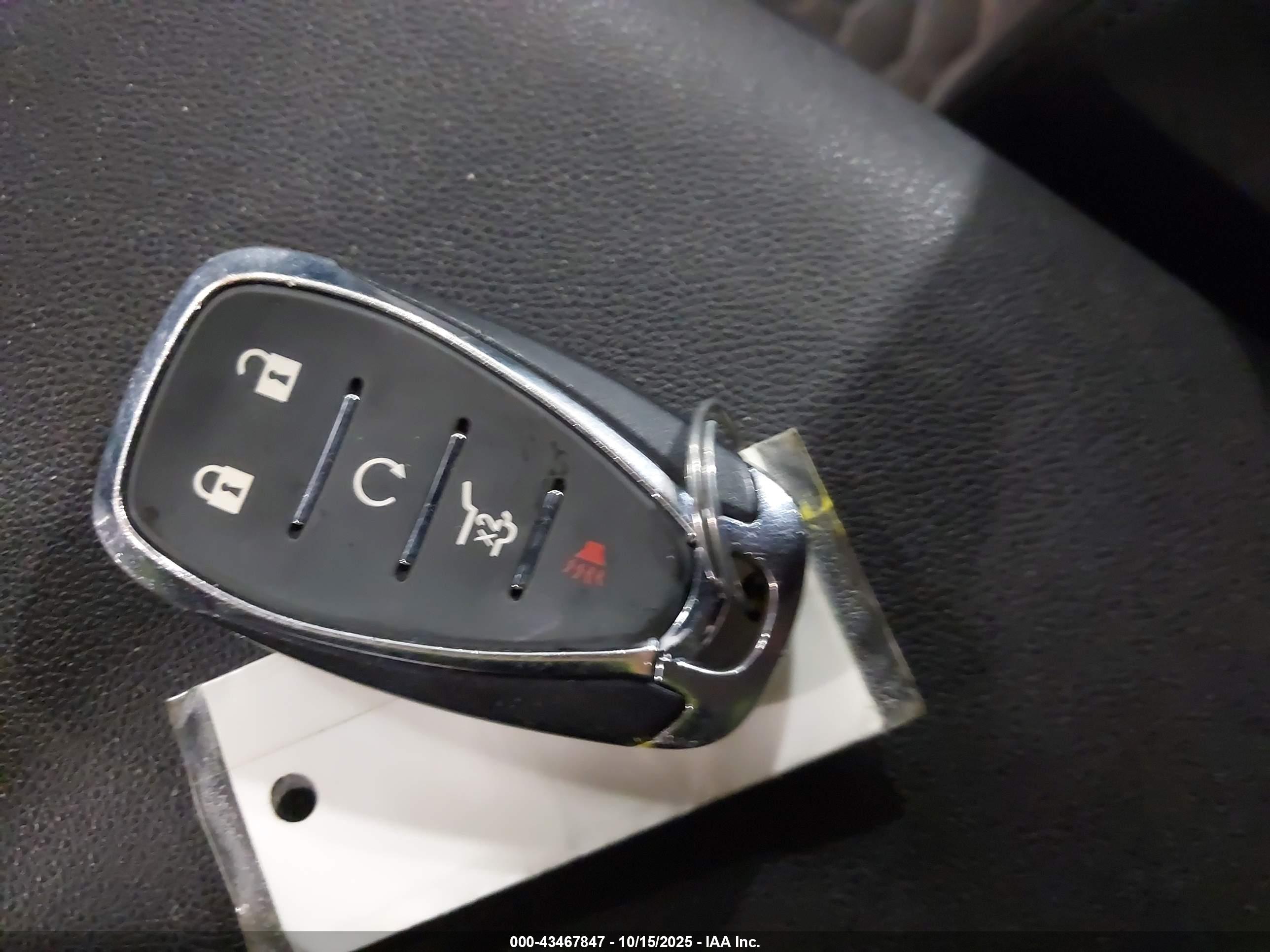 CHEVROLET EQUINOX image 11