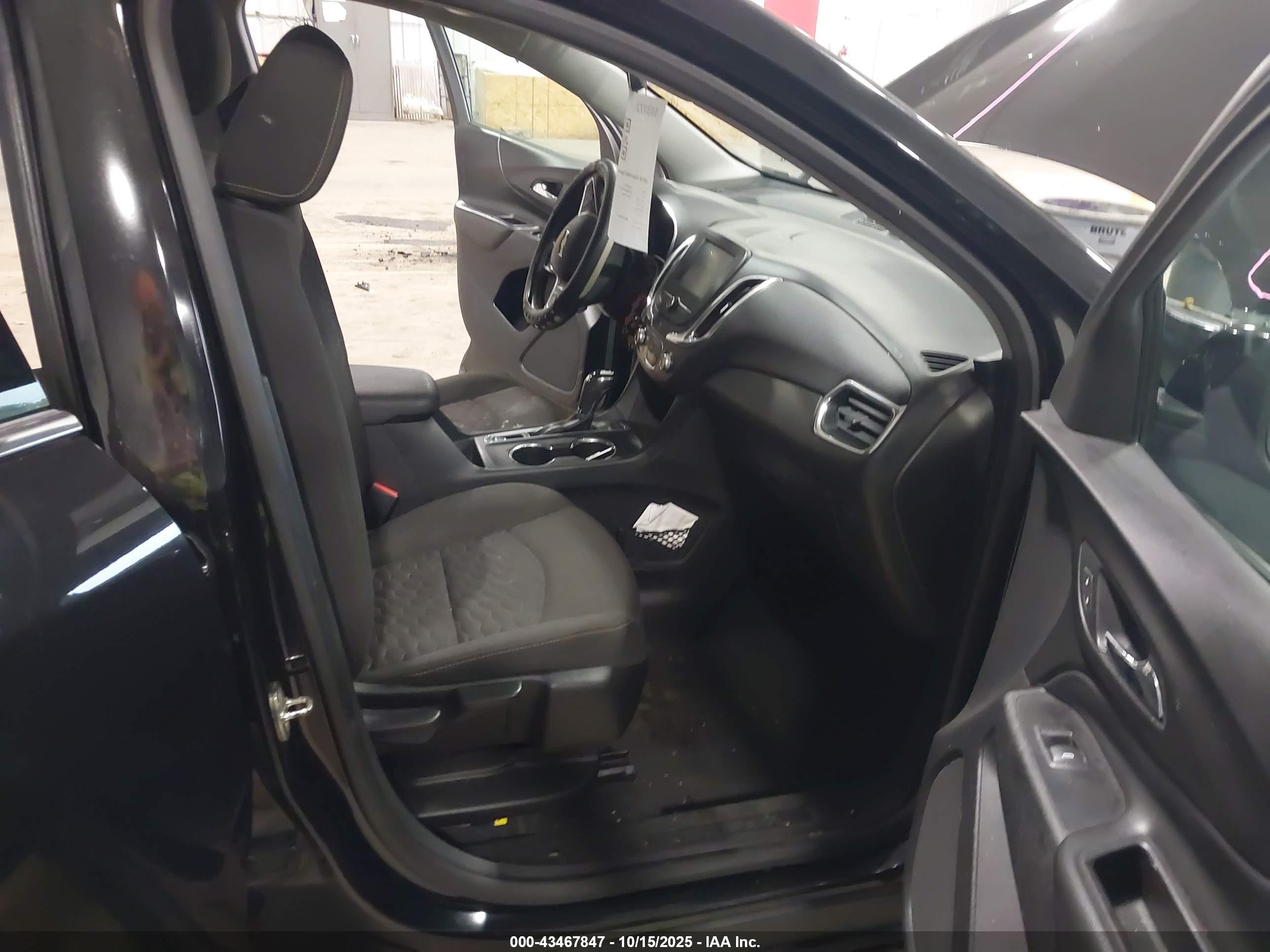 CHEVROLET EQUINOX image 5