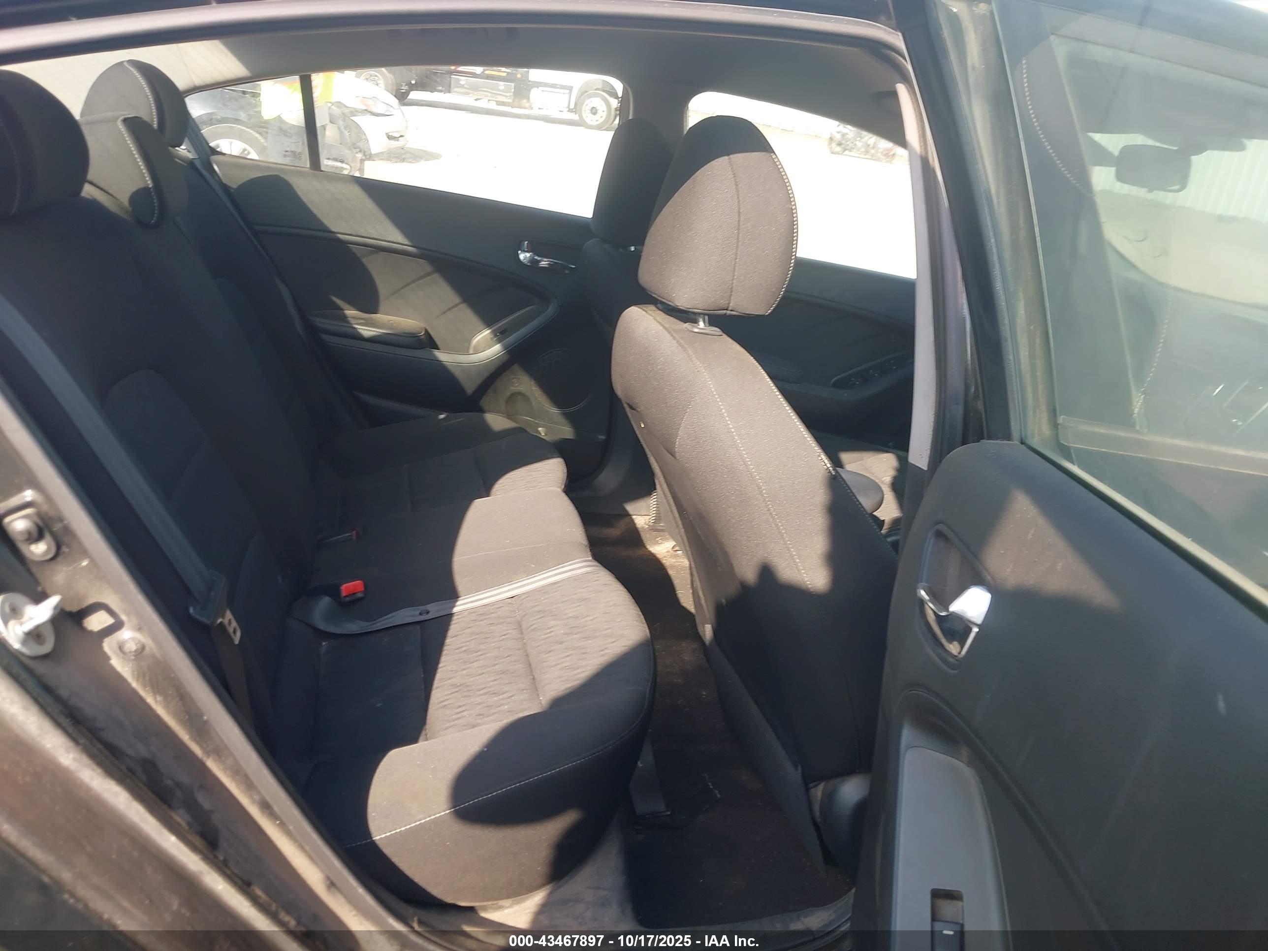 KIA FORTE image 8