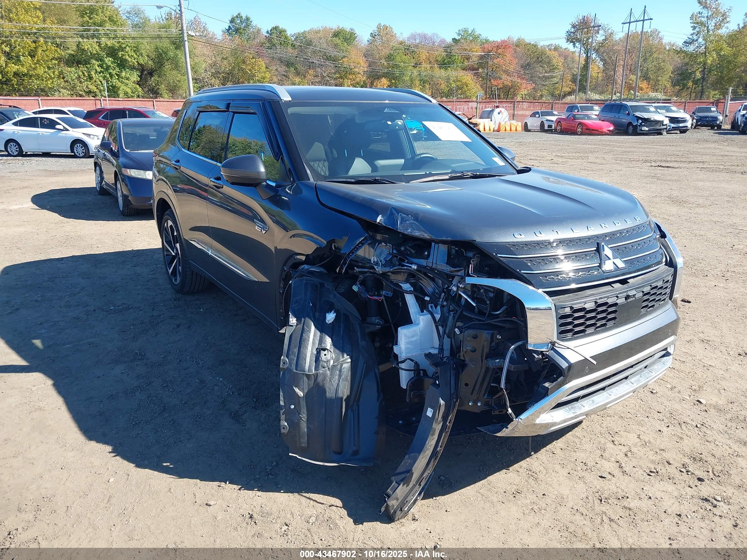 MITSUBISHI OUTLANDER image 6